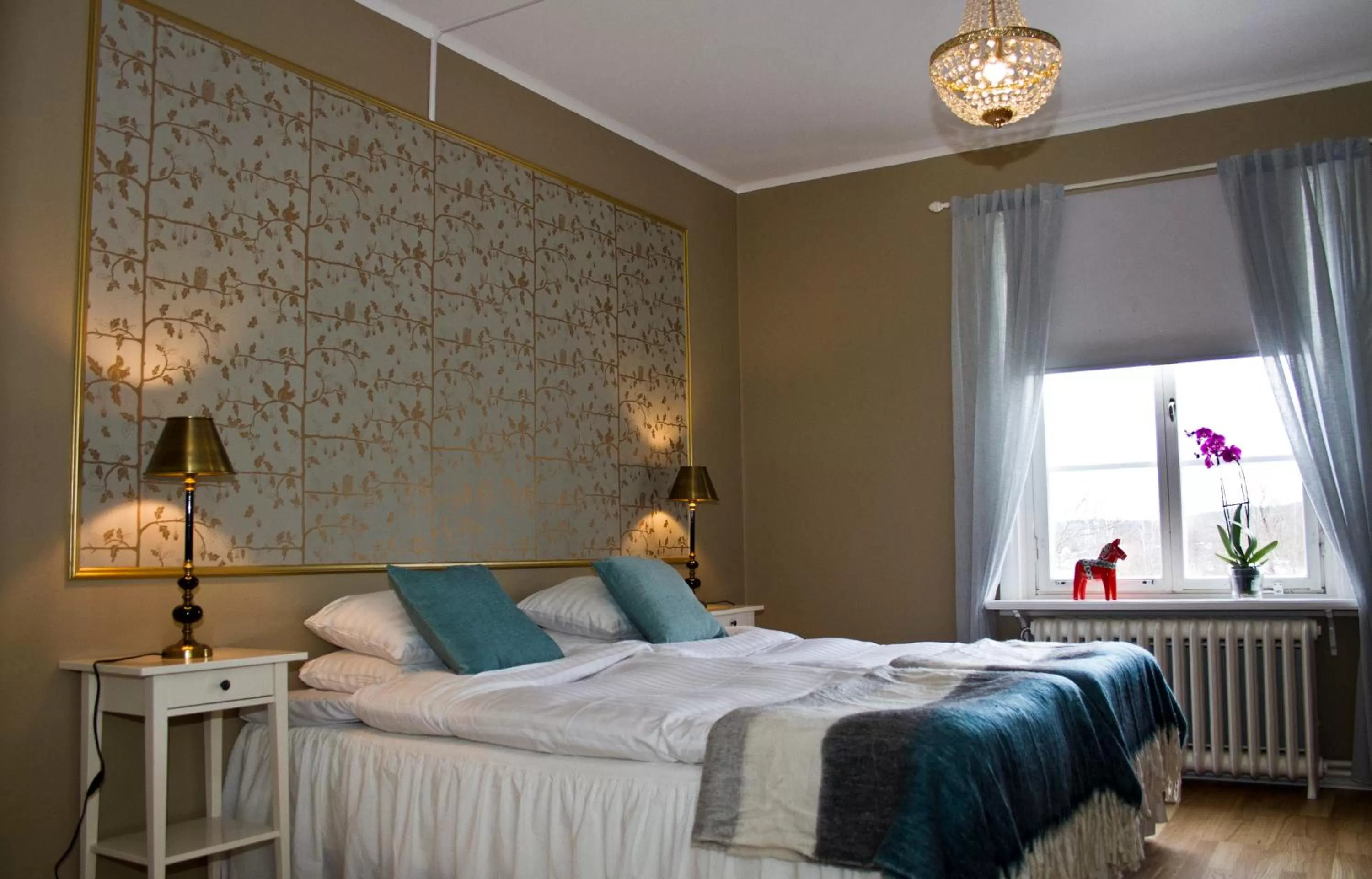 Photo of the whole room, Bed in Långshyttans Brukshotell