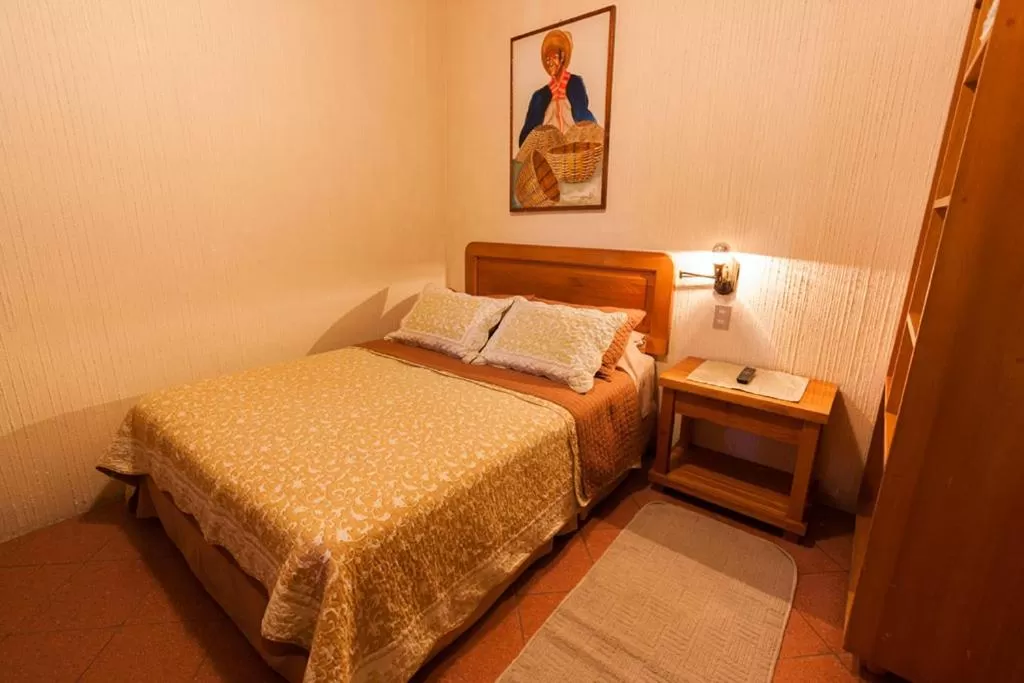 Photo of the whole room, Bed in Posada De Los Volcanes