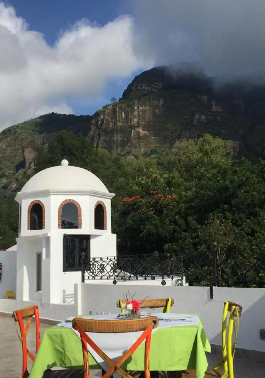 Patio in Hotel Las Puertas de Tepoztlan