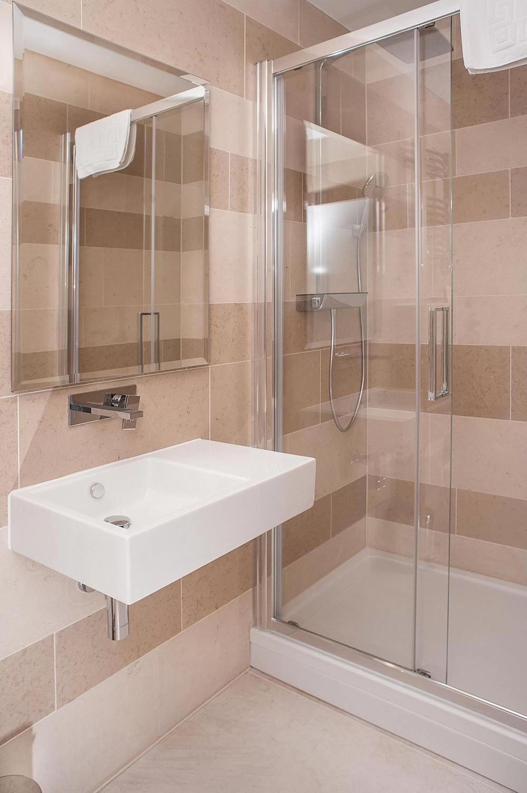 Bathroom in NOX Golders Green