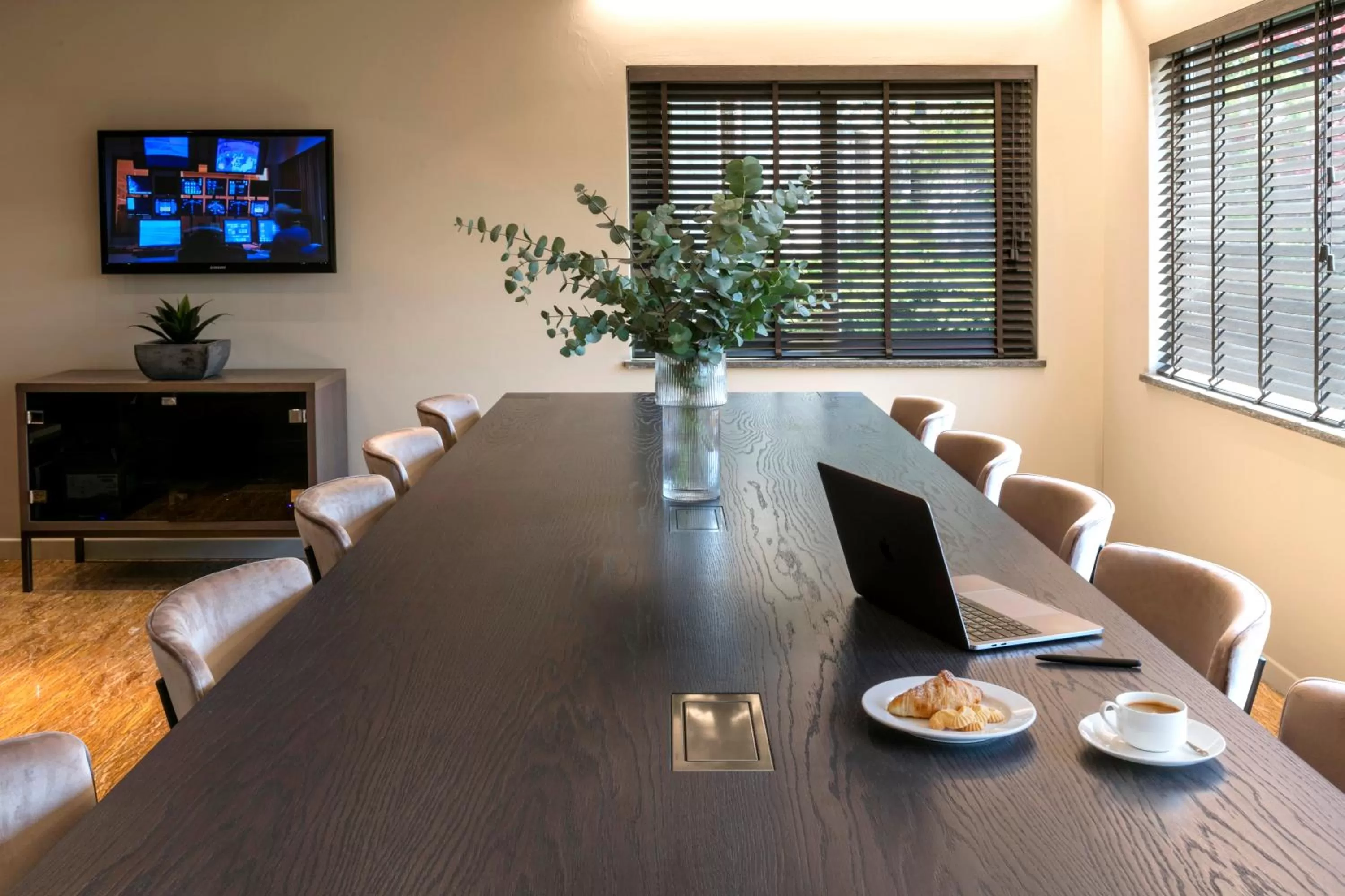 Business facilities in Peralba Autohotel