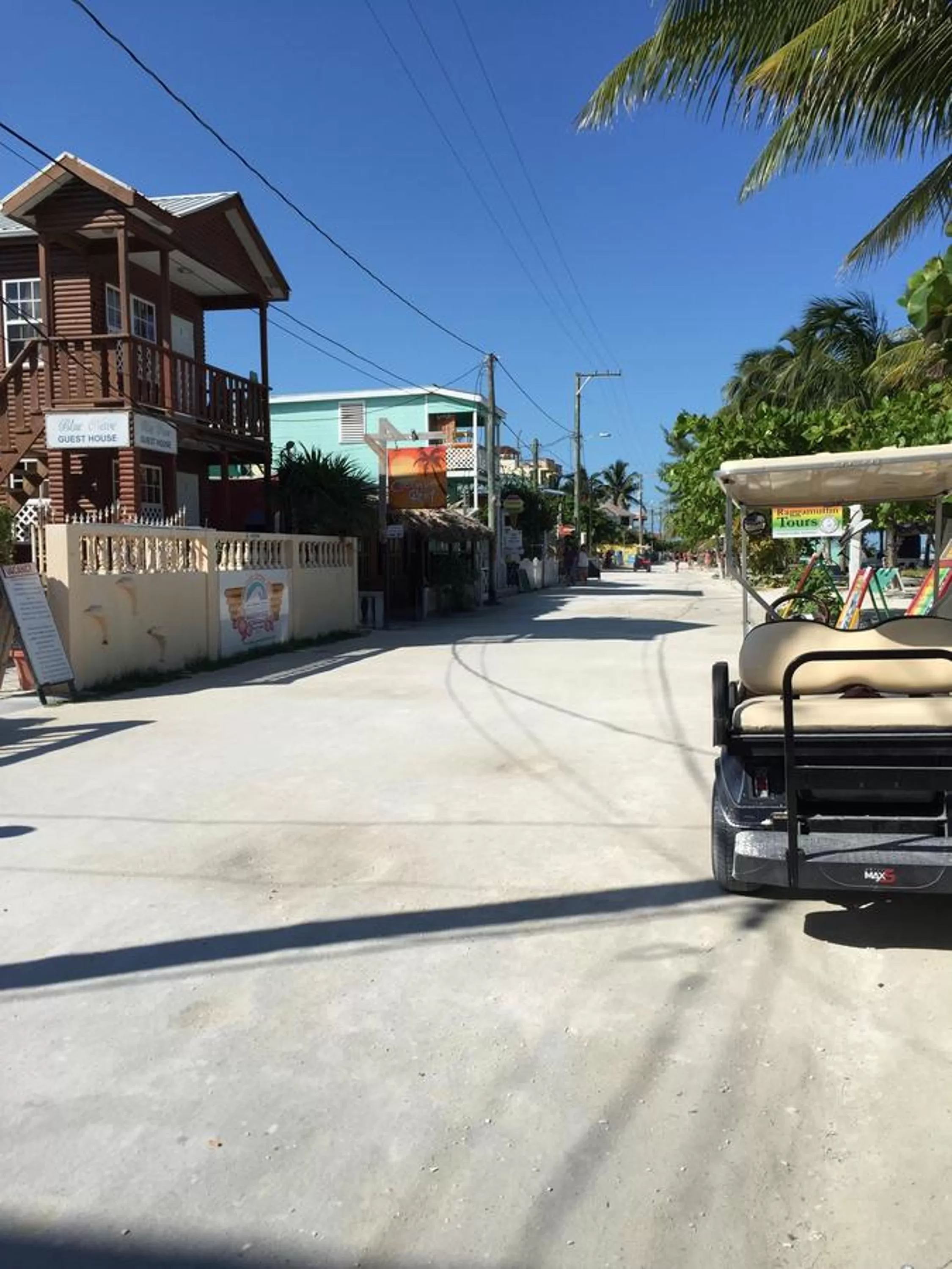 Street view, Neighborhood in Blue Wave Guest House