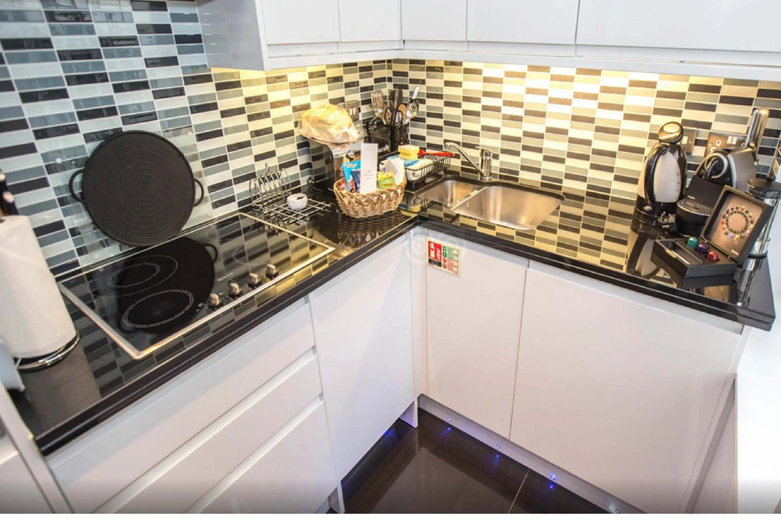 Kitchen or kitchenette in Beaufort House - Knightsbridge