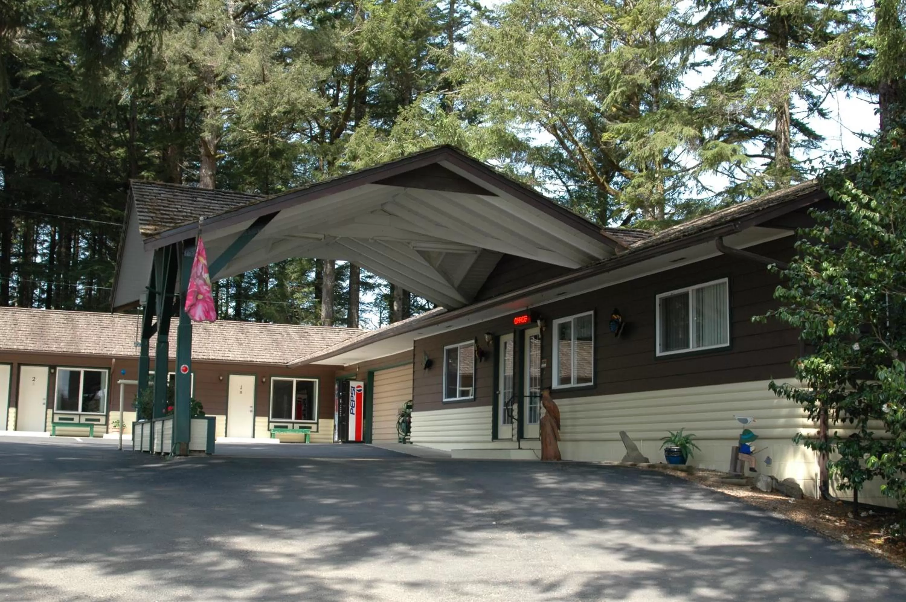 Park Motel and Cabins