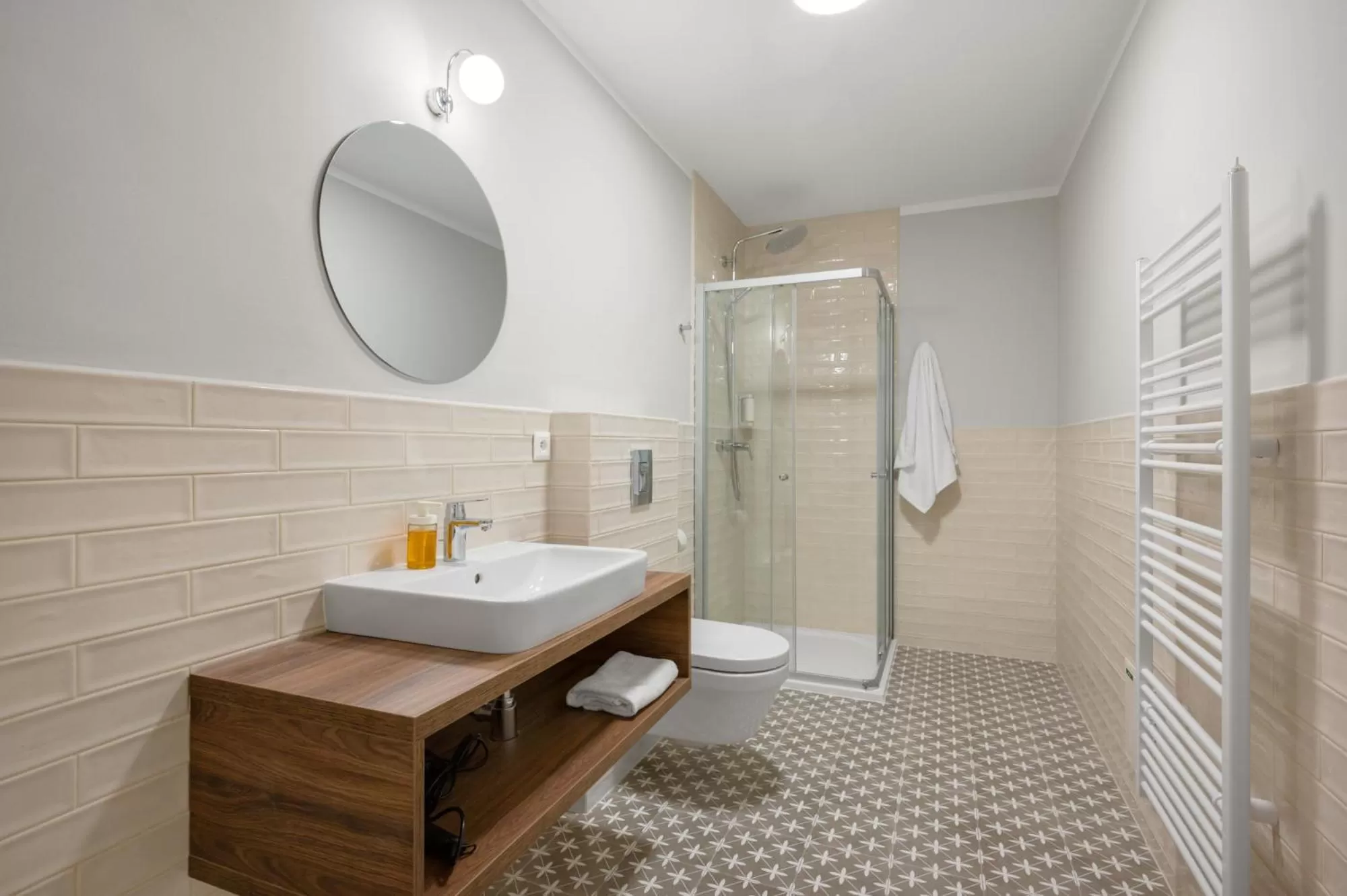 Shower in Palace Apartments