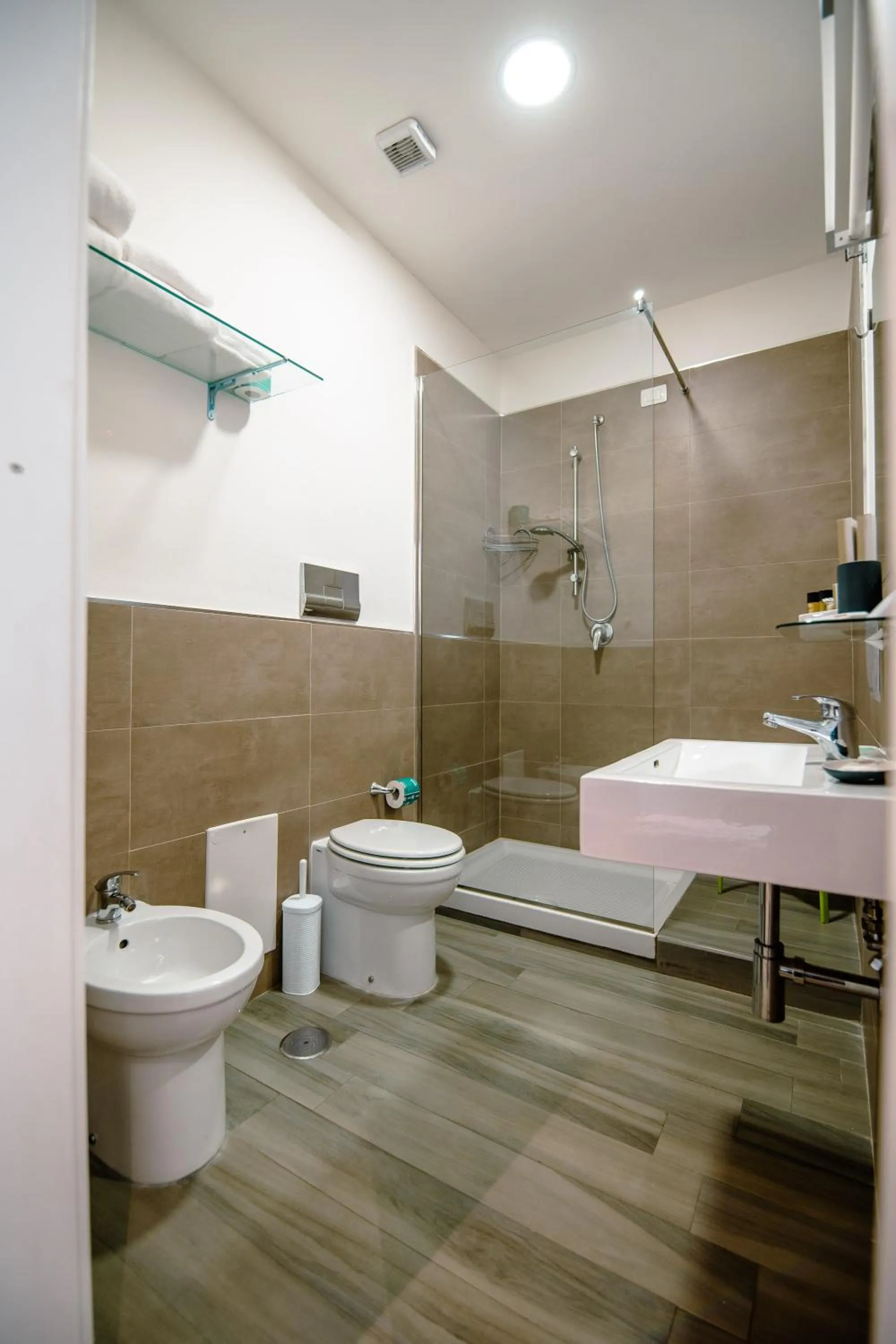 Bathroom in Hotel Bruman Salerno