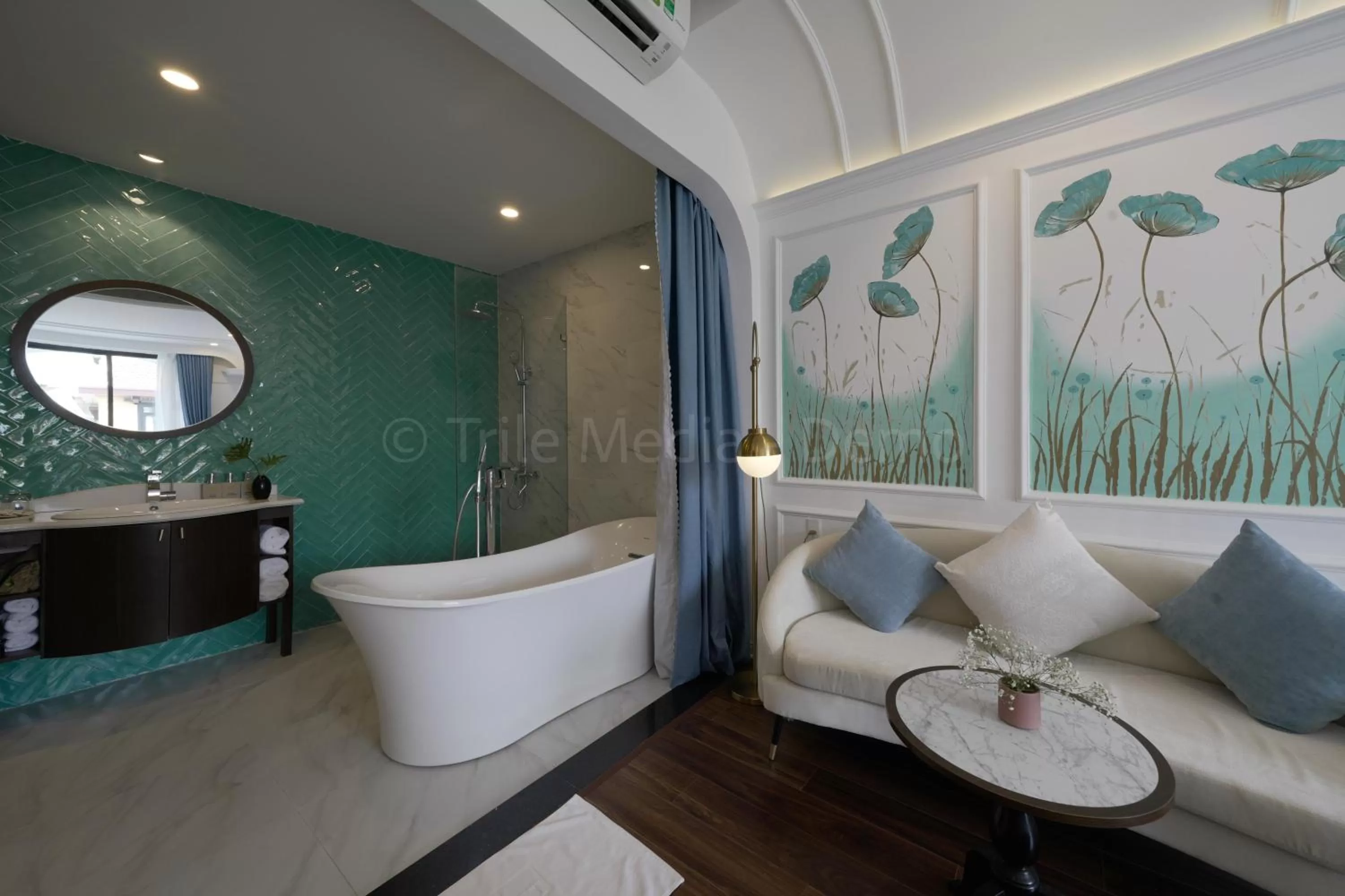 Bathroom in Lion King Hotel