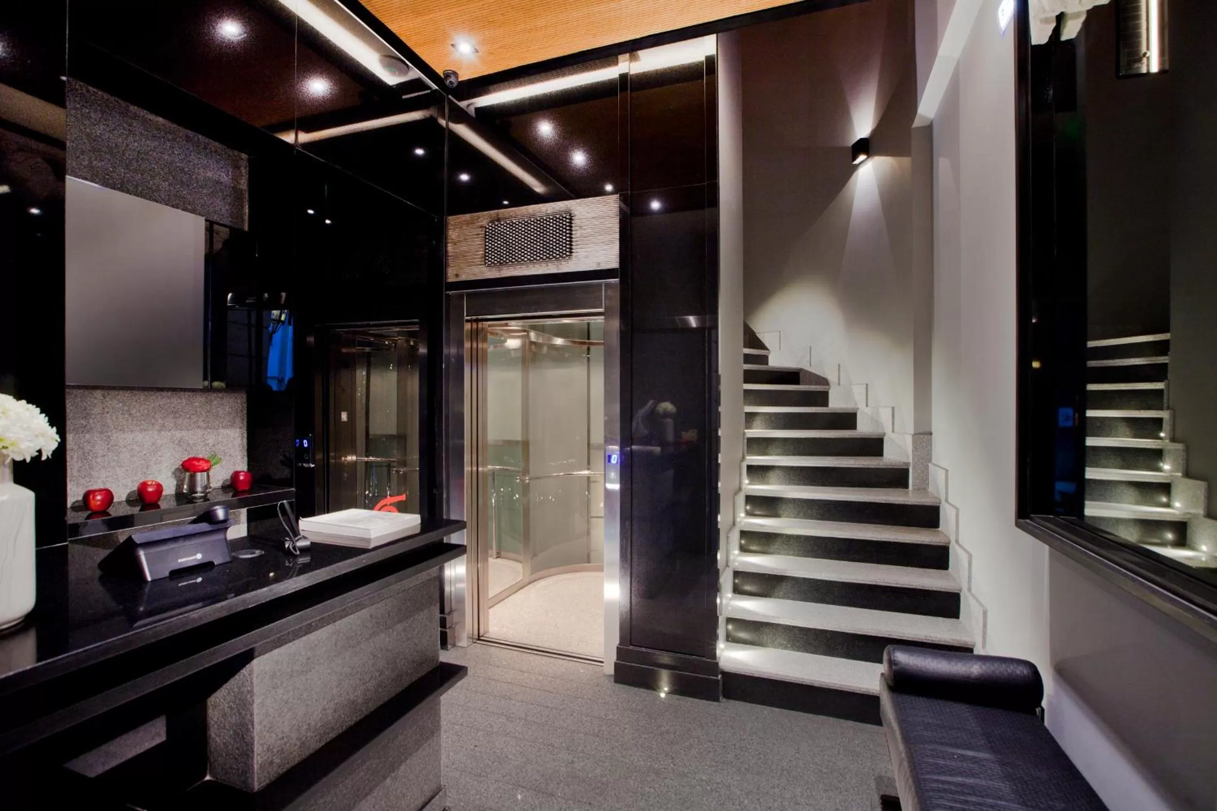 Lobby or reception in MET34 Athens