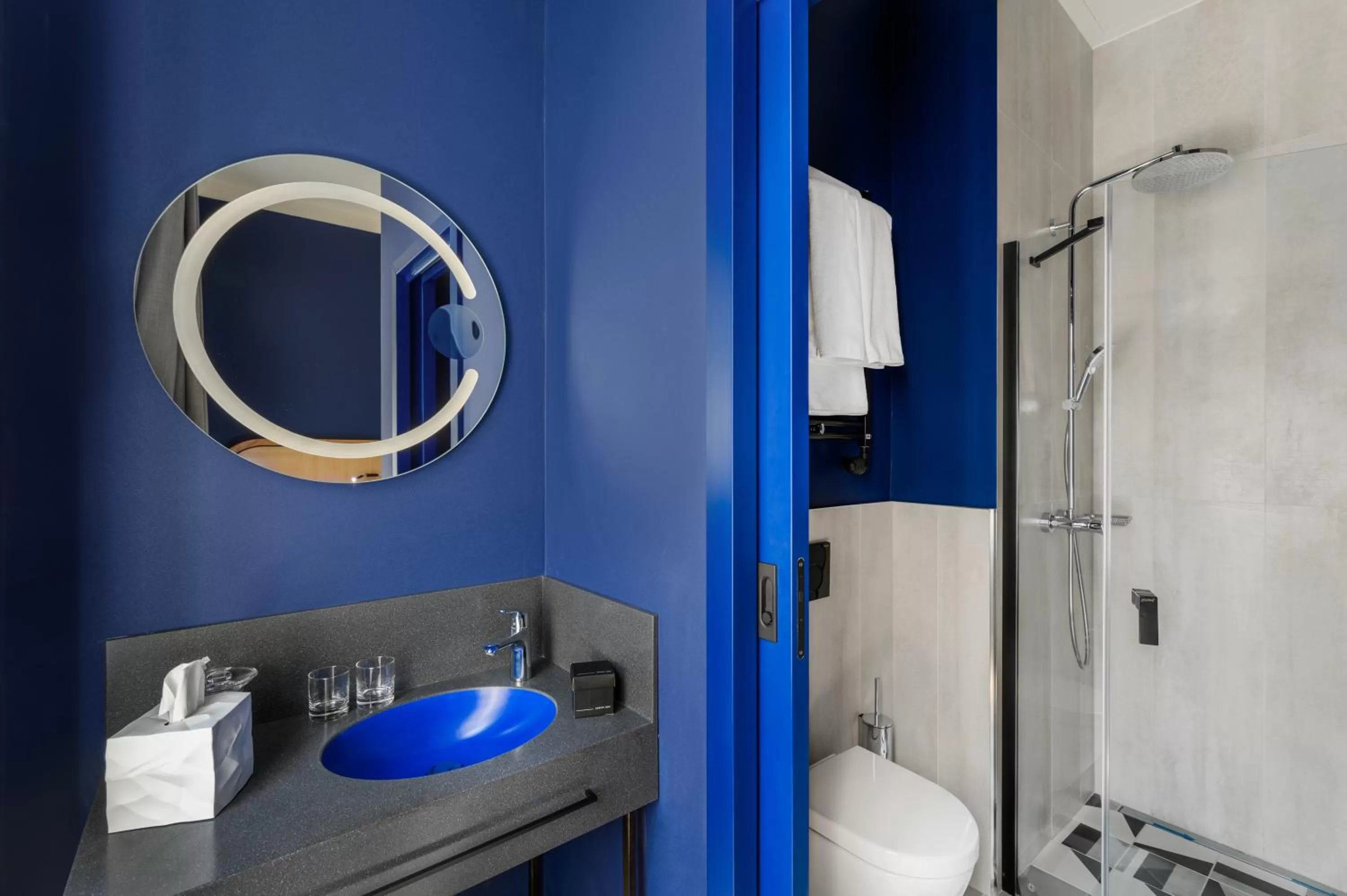 Bathroom in Hotel Oktogon Haggenmacher by Continental Group
