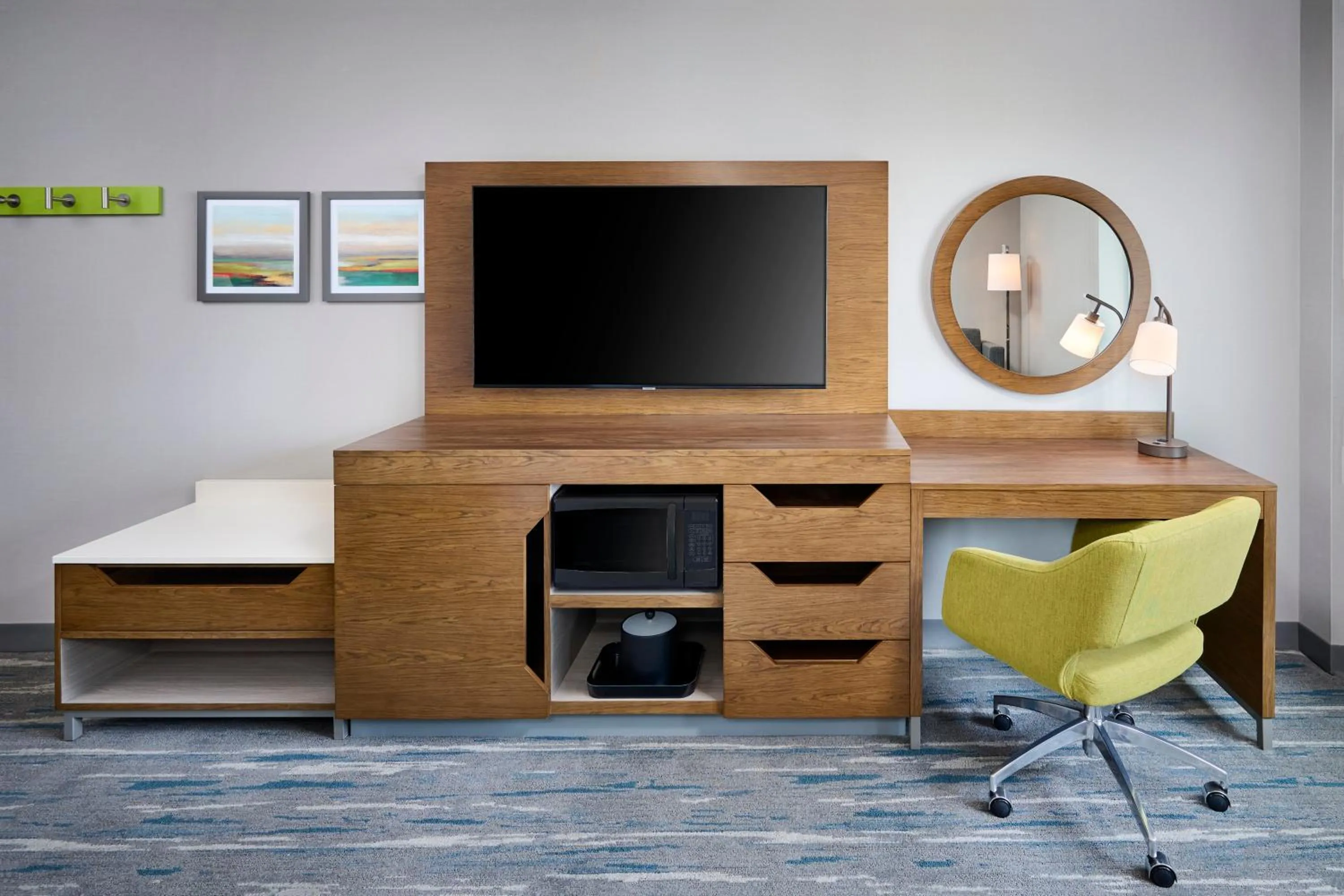 TV and multimedia in Hampton Inn By Hilton Hamilton