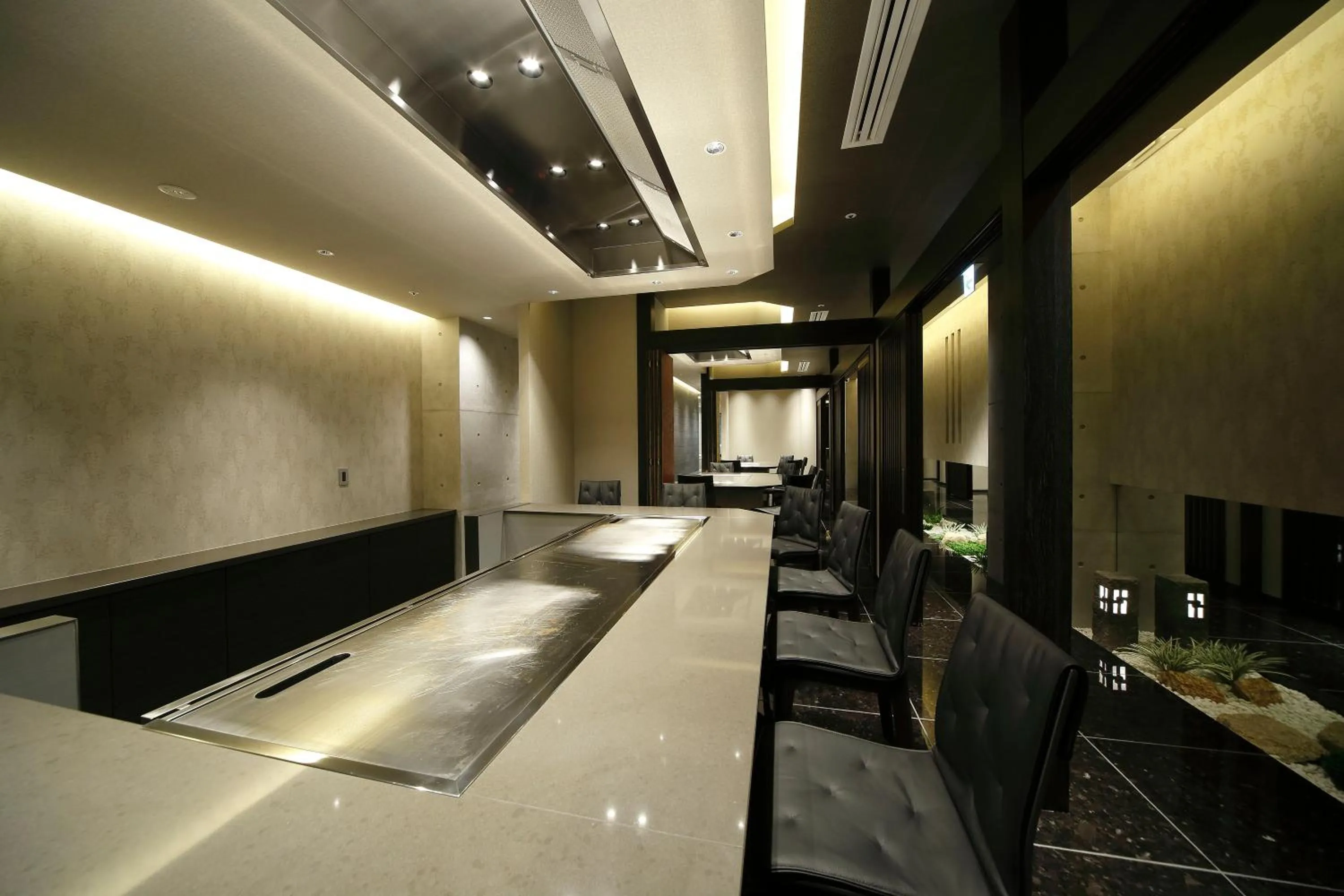 Restaurant/places to eat in Piazza Hotel Nara