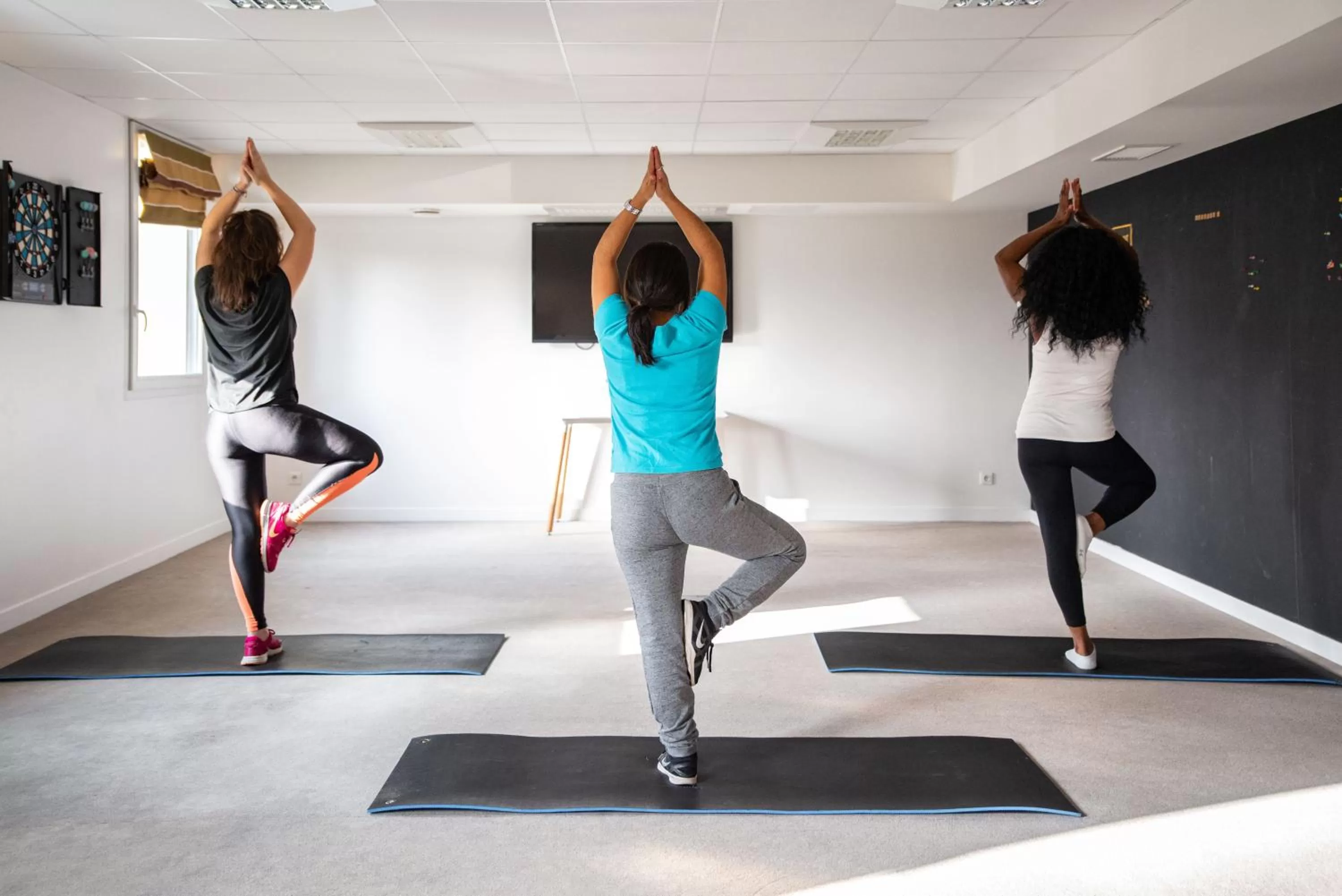 People in Best Western Plus Paris Velizy