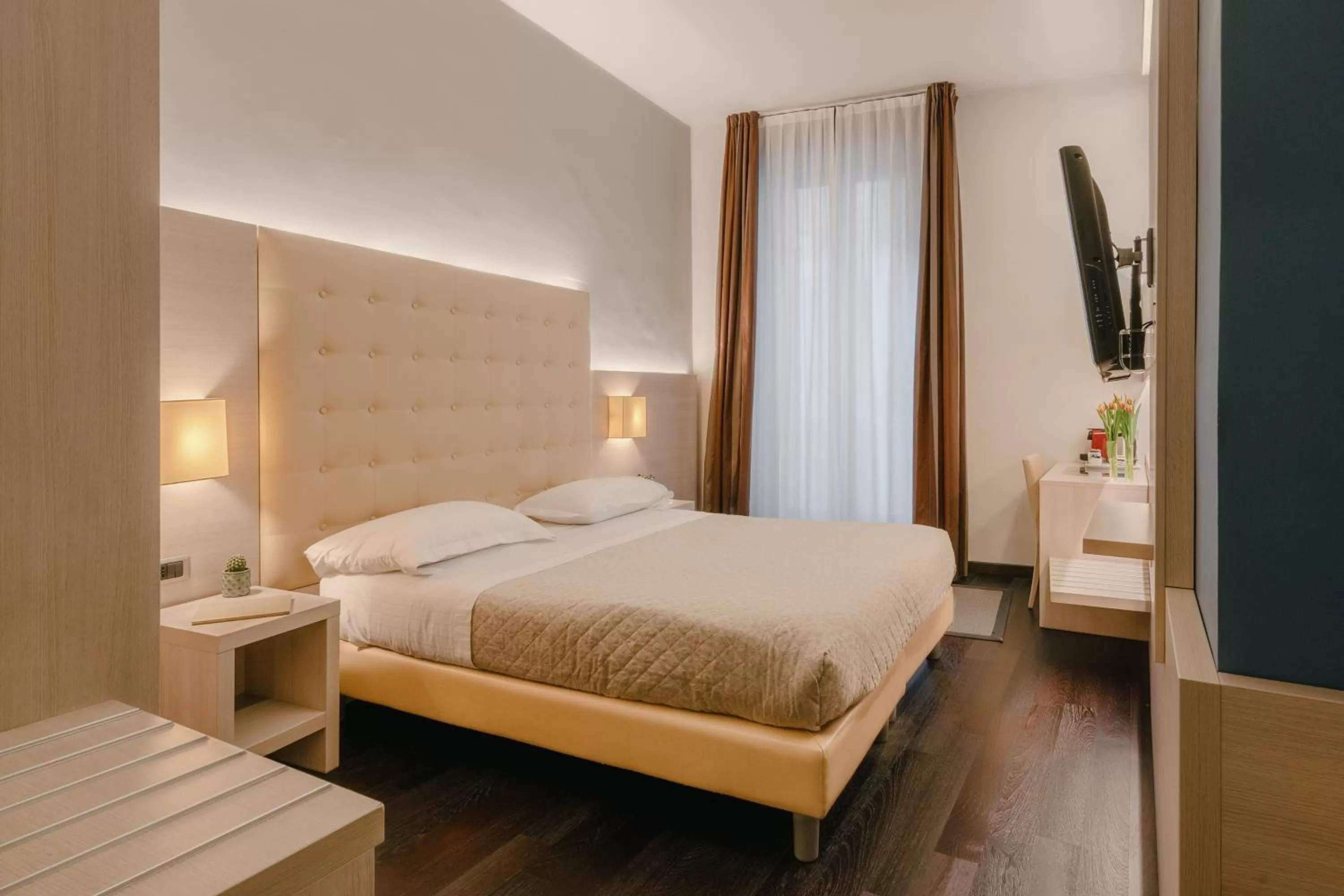 Bed in Hotel Giulietta e Romeo ***S