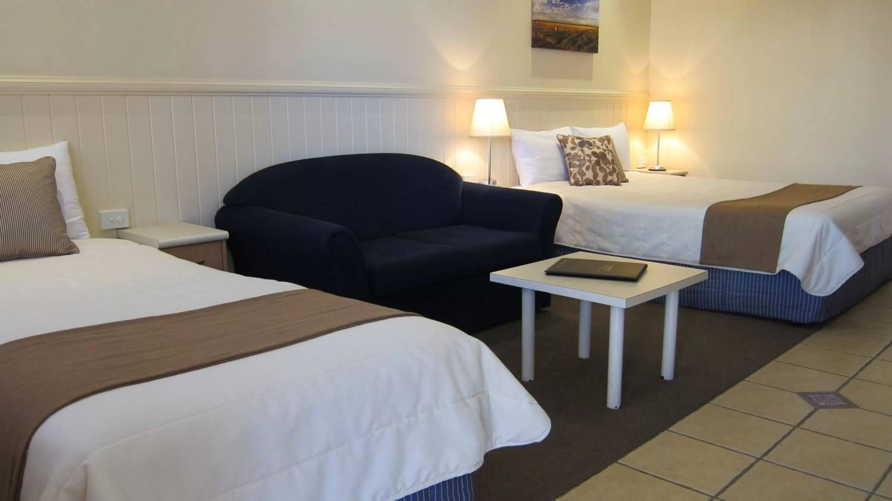 Bed in Dalby Mid Town Motor Inn