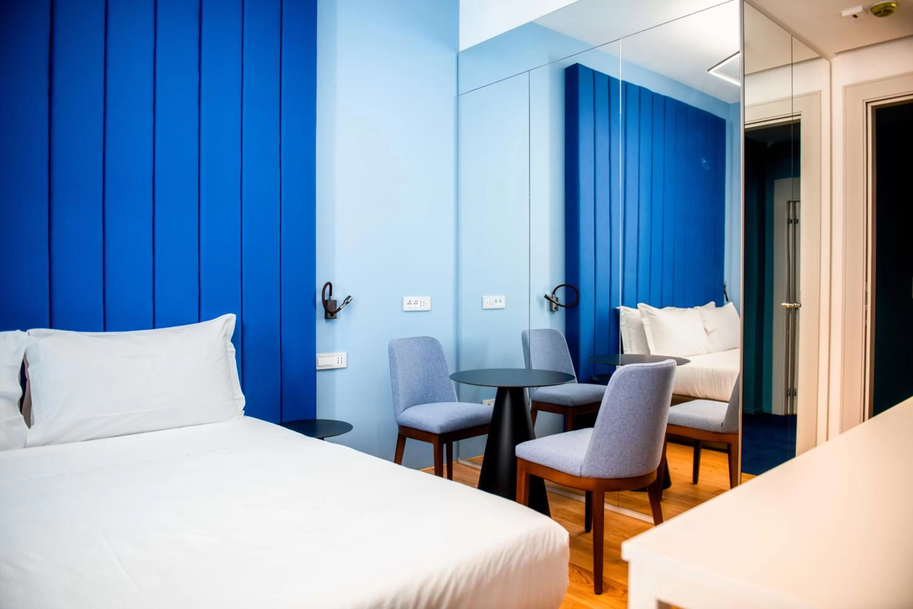 Photo of the whole room, Bed in Boutique Centrale Palace Hotel