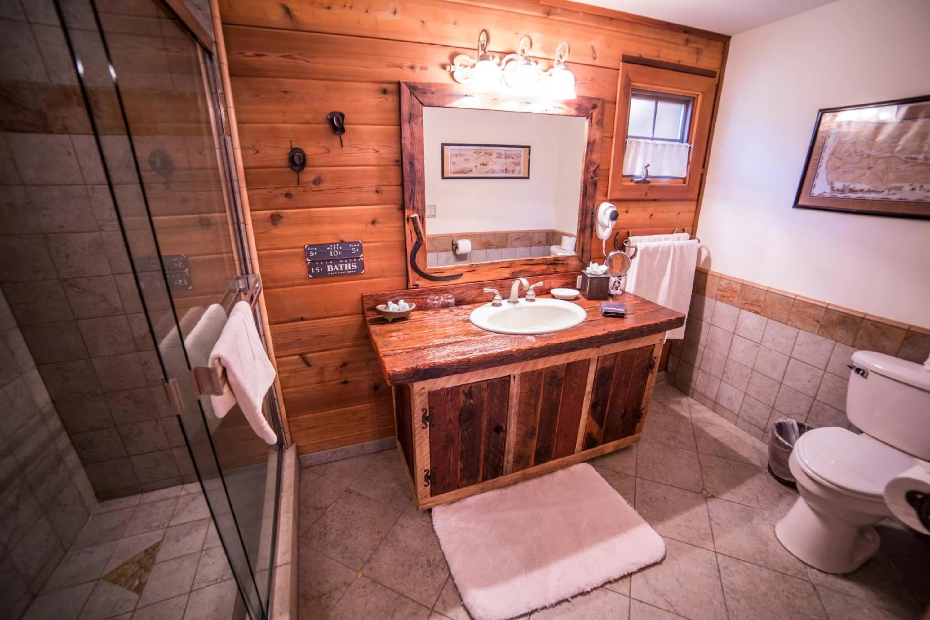 Bathroom in Cottage Inn At Lake Tahoe