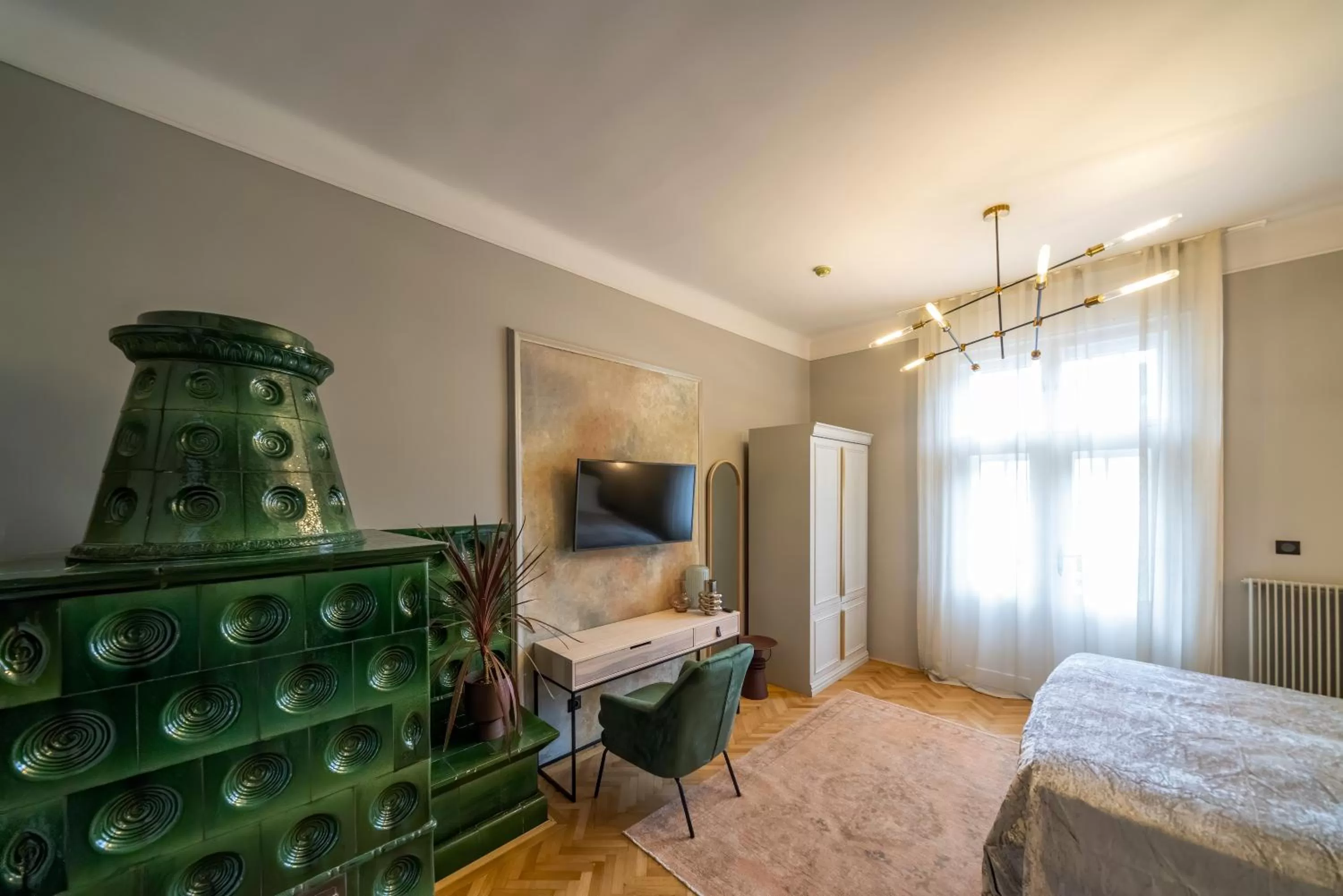 Seating area, Bed in Nest