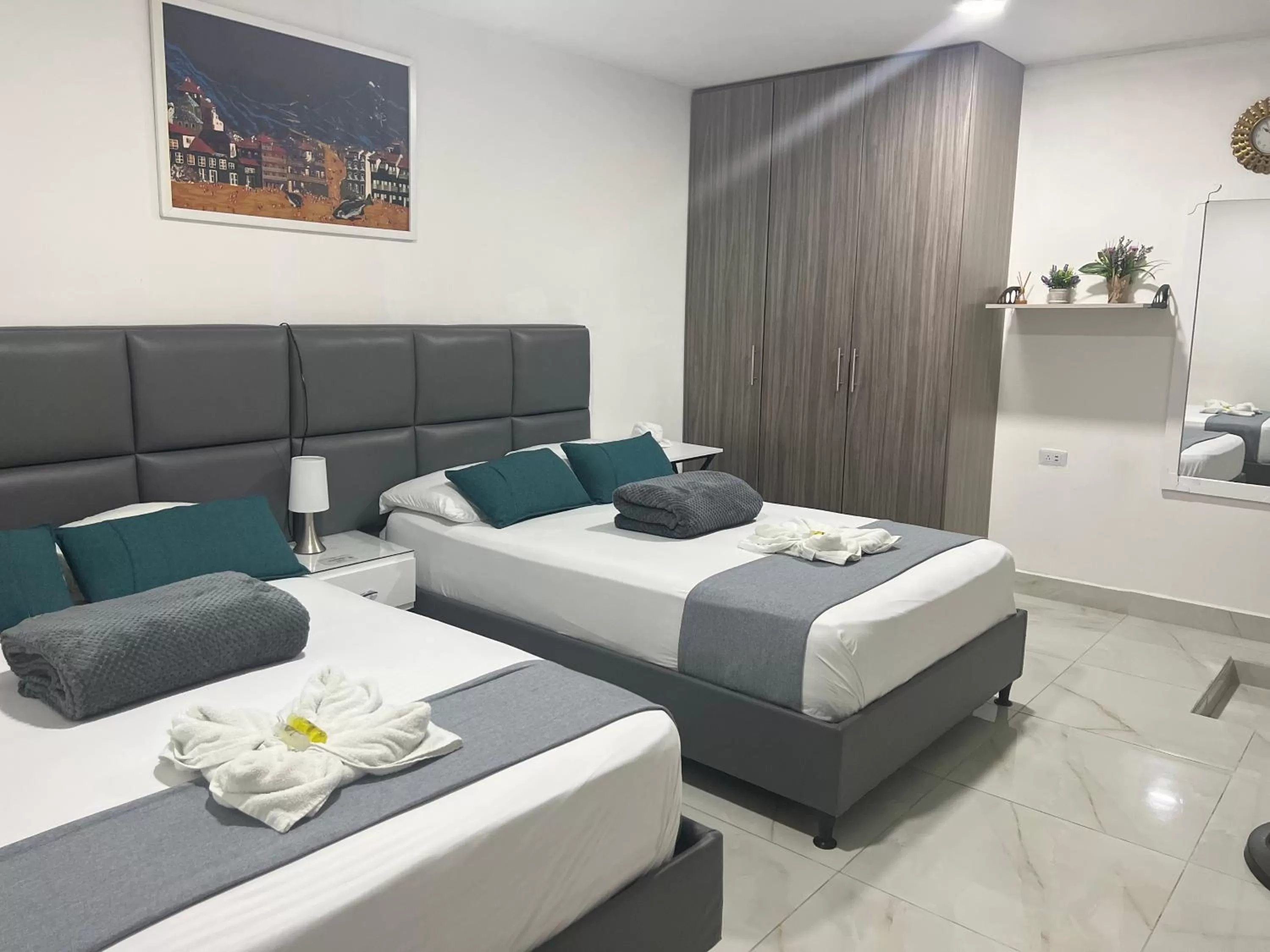 Photo of the whole room, Bed in La Forêt de Café Hotel