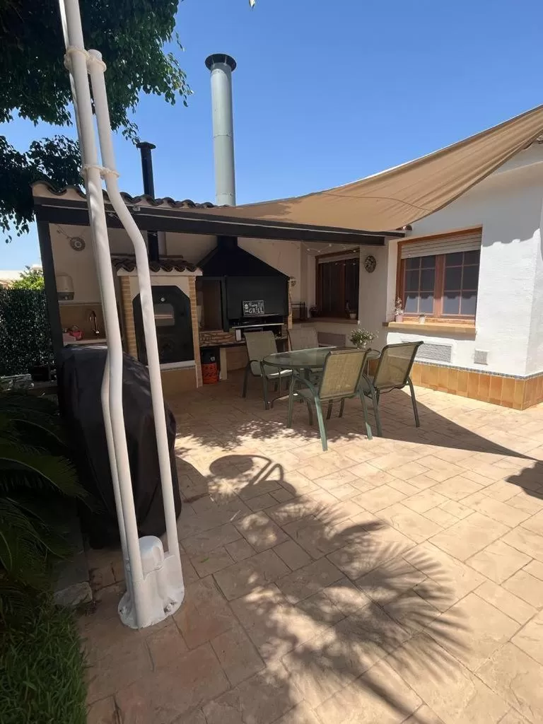 Property building in Casa Veronica