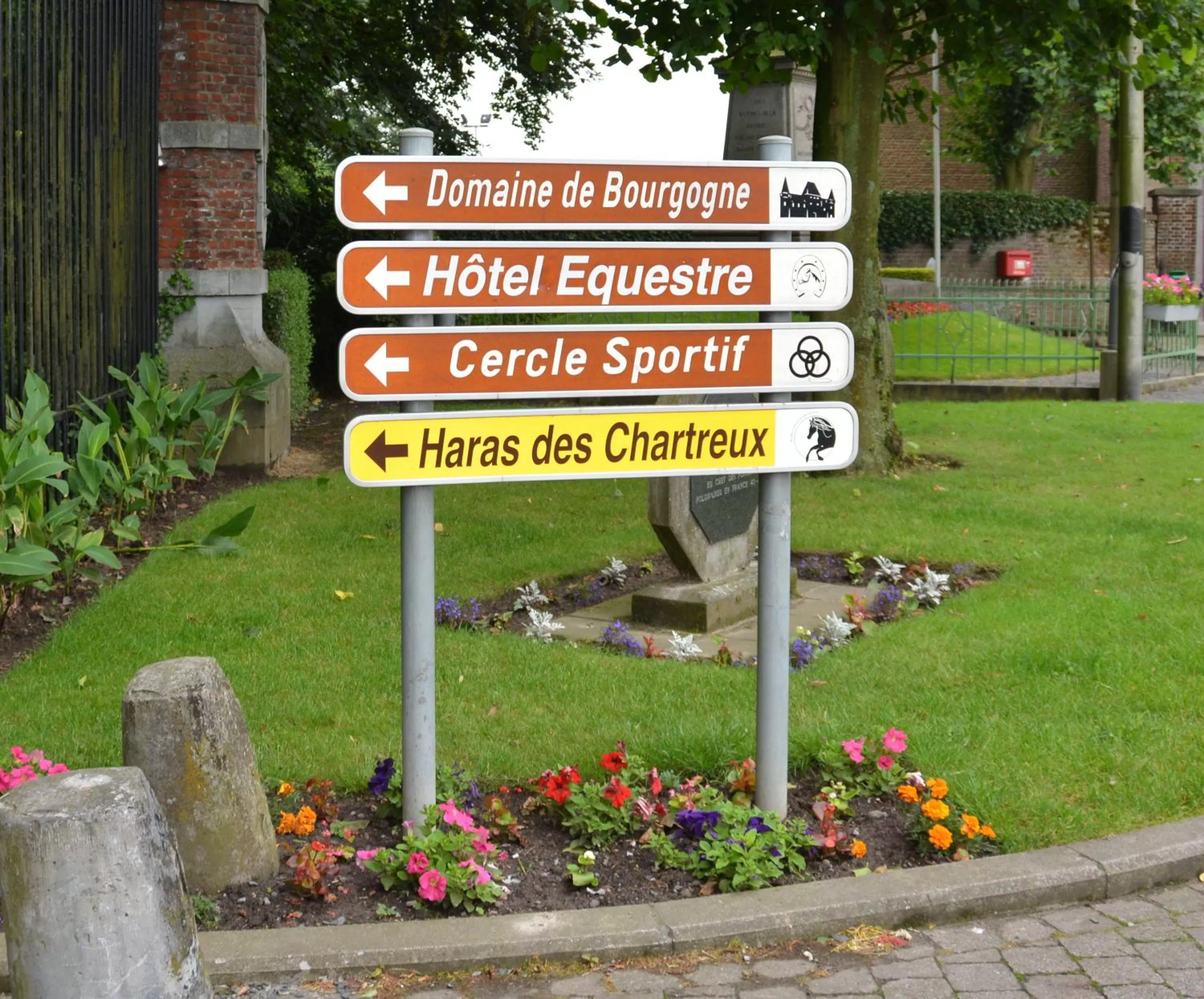 Property logo or sign in Haras des Chartreux