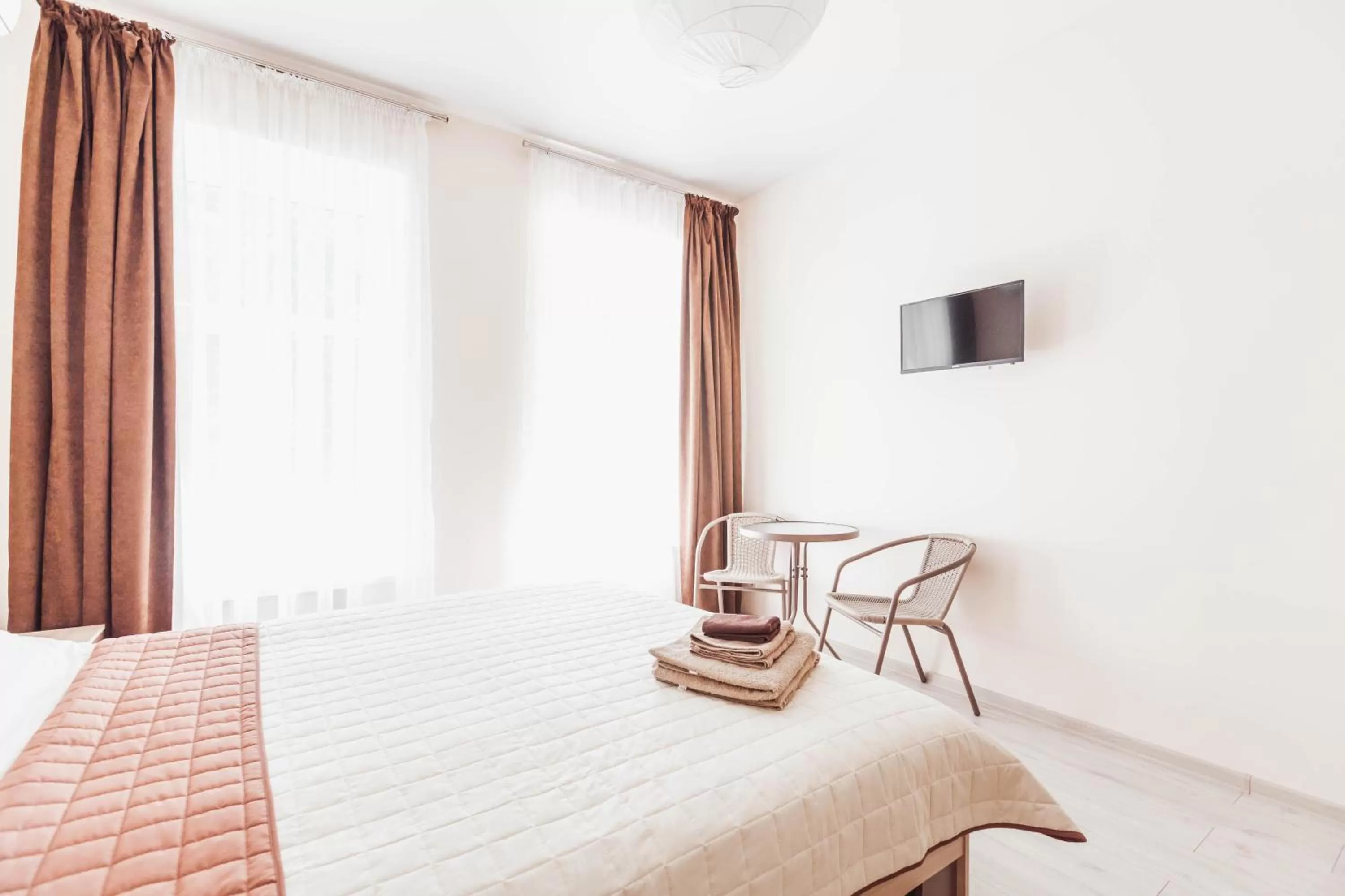 Bed in Apartments near Deribasovskaya