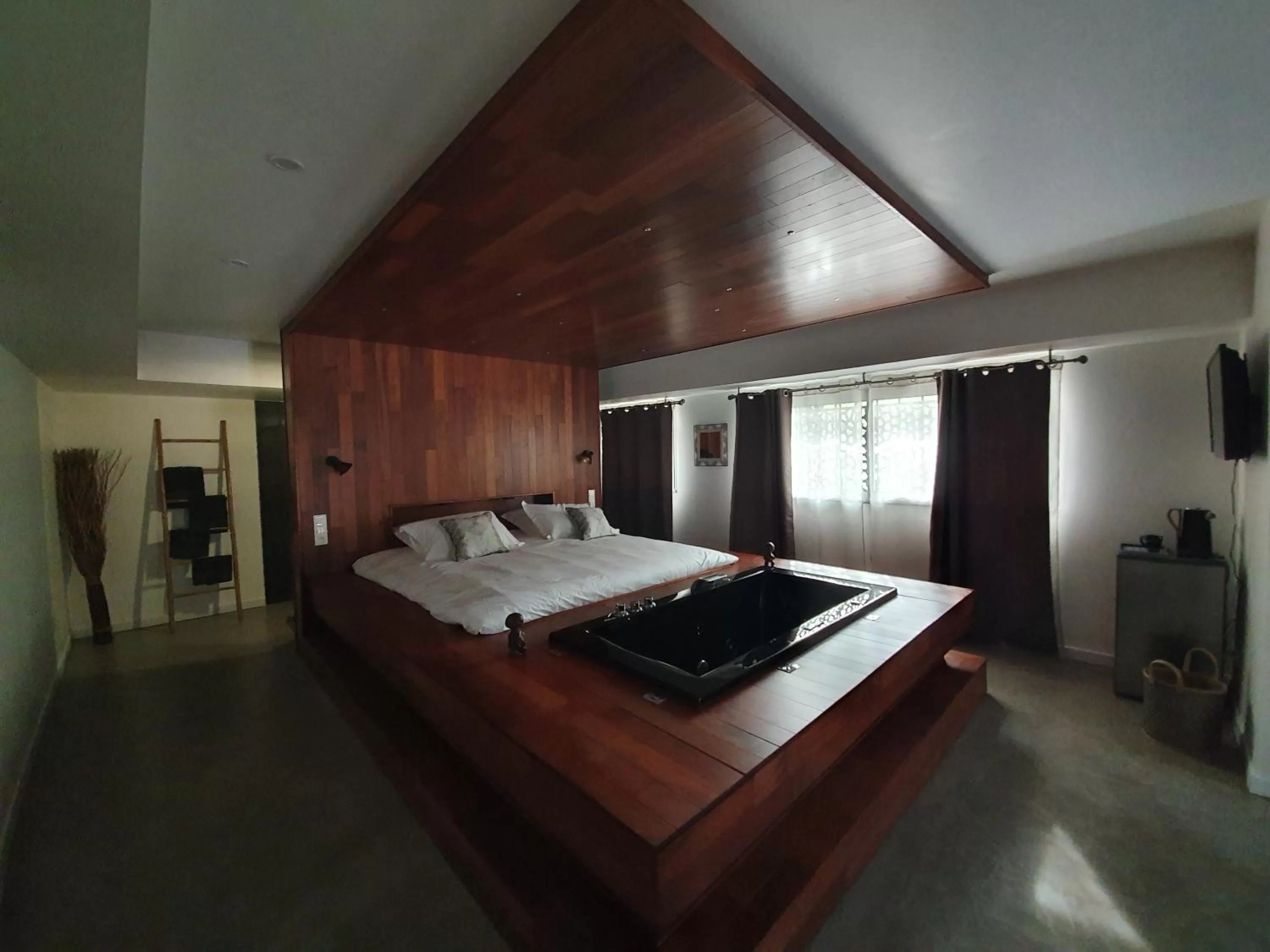 Bed in Au secret des Brégines