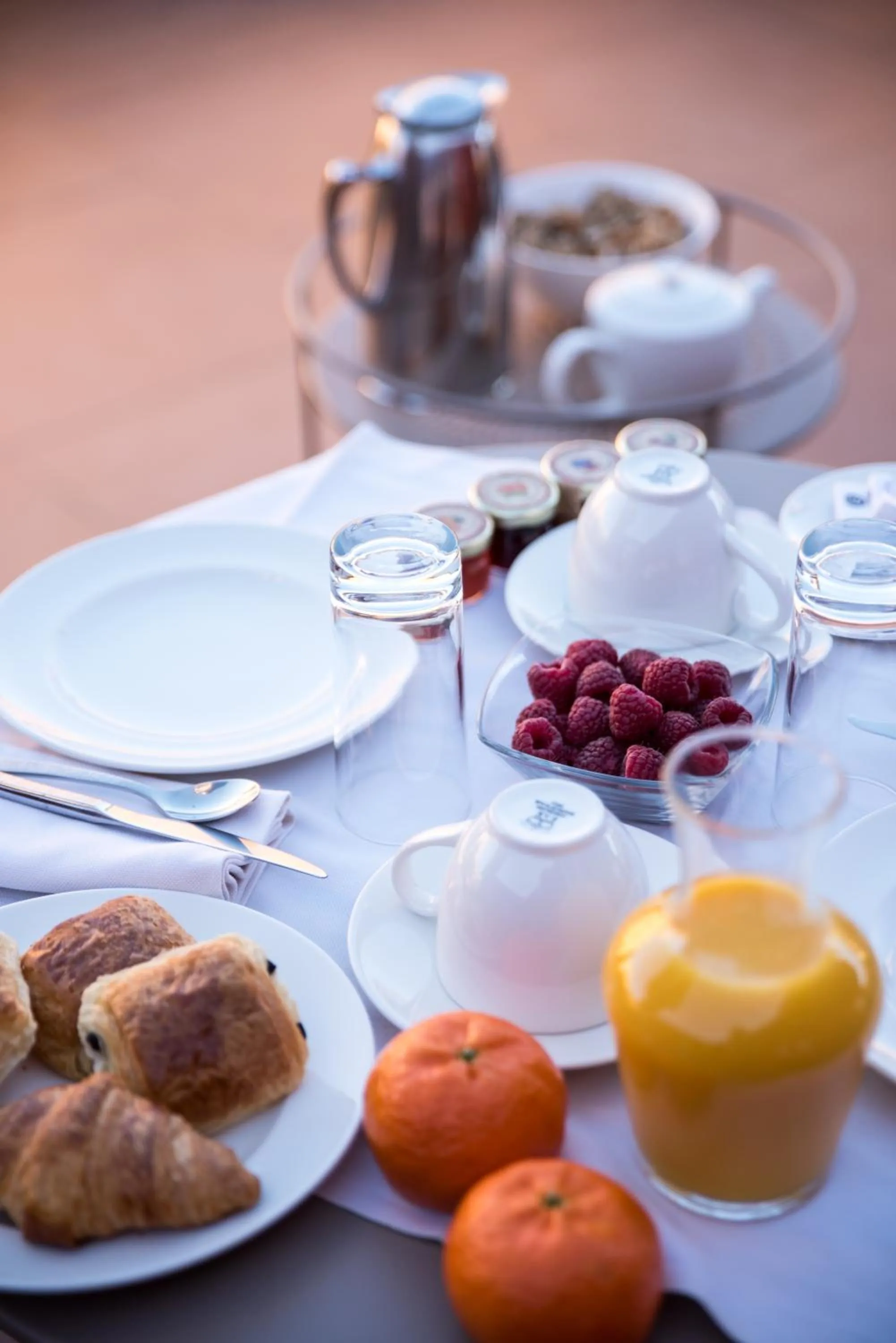 Food and drinks in Hôtel CASABELLA Cannes Mouans Sartoux