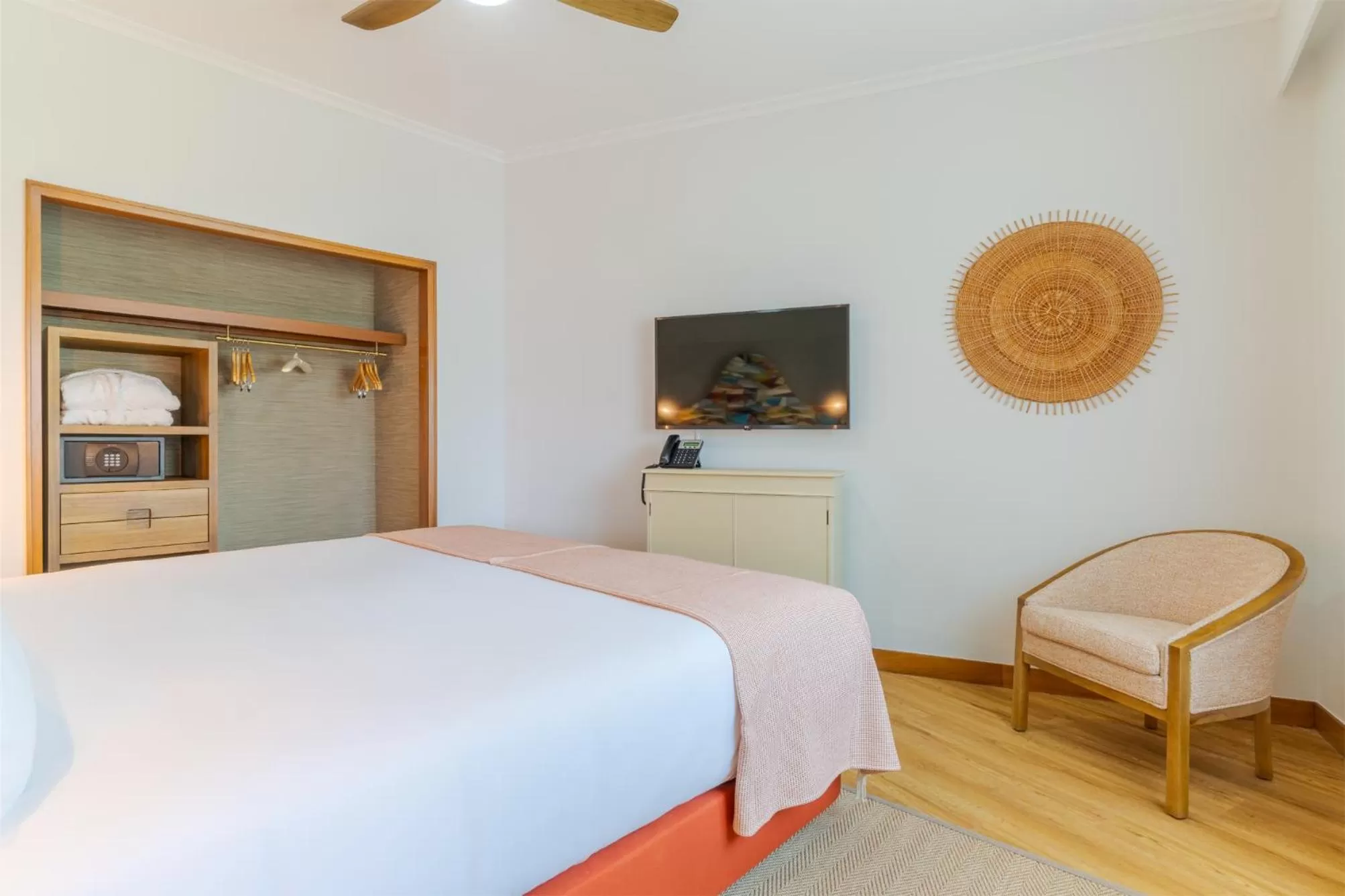 Bedroom, Bed in Pestana Vila Lido Madeira Ocean Hotel