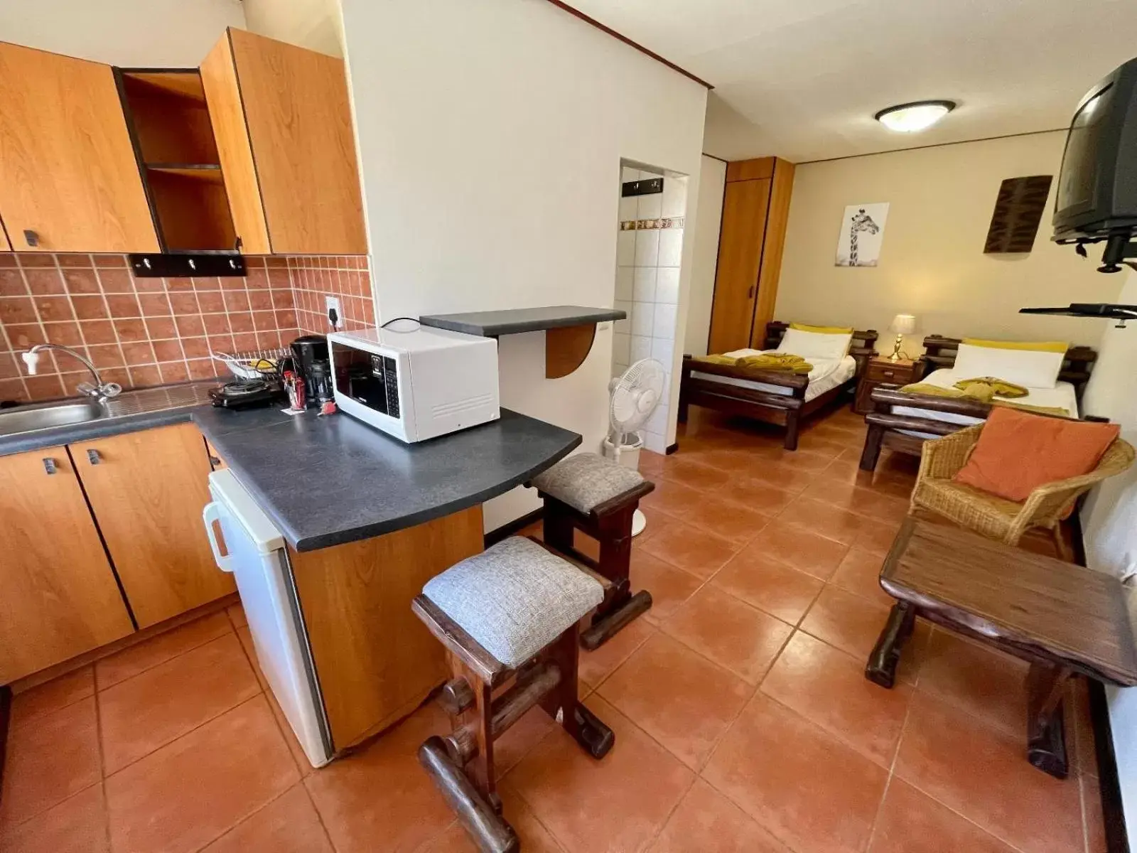 Twin Room in Bushbabies-Inn Self-Catering Accommodation Twin Room in Bushbabies-Inn Self-Catering Accommodation