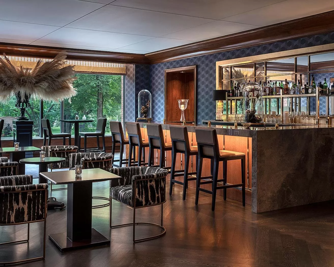 Lounge or bar in Four Seasons Boston