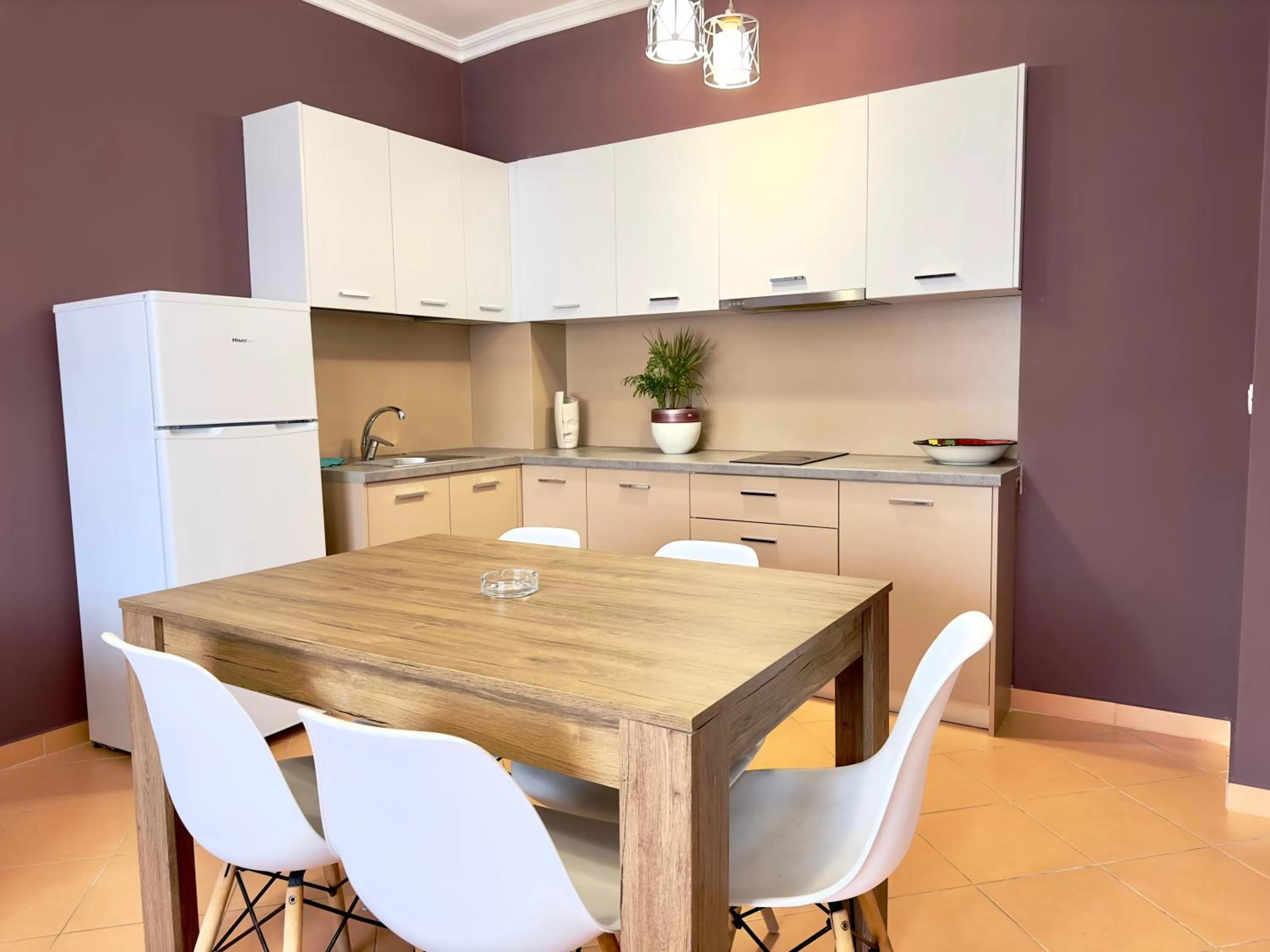 Kitchen or kitchenette, Kitchen/Kitchenette in FAMILY SUITE RESIDENCE