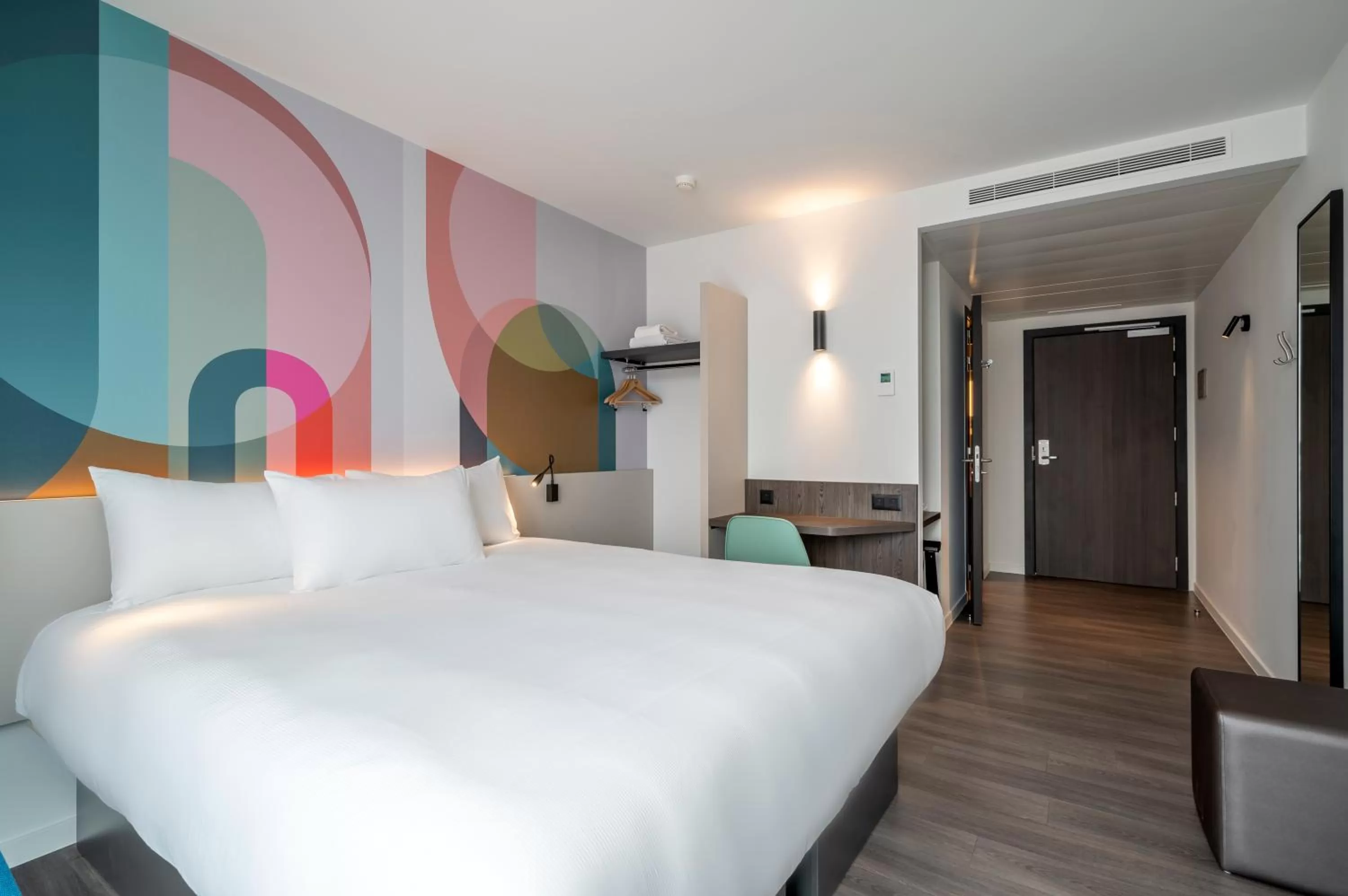 Bed in B&B HOTEL Gent Centrum