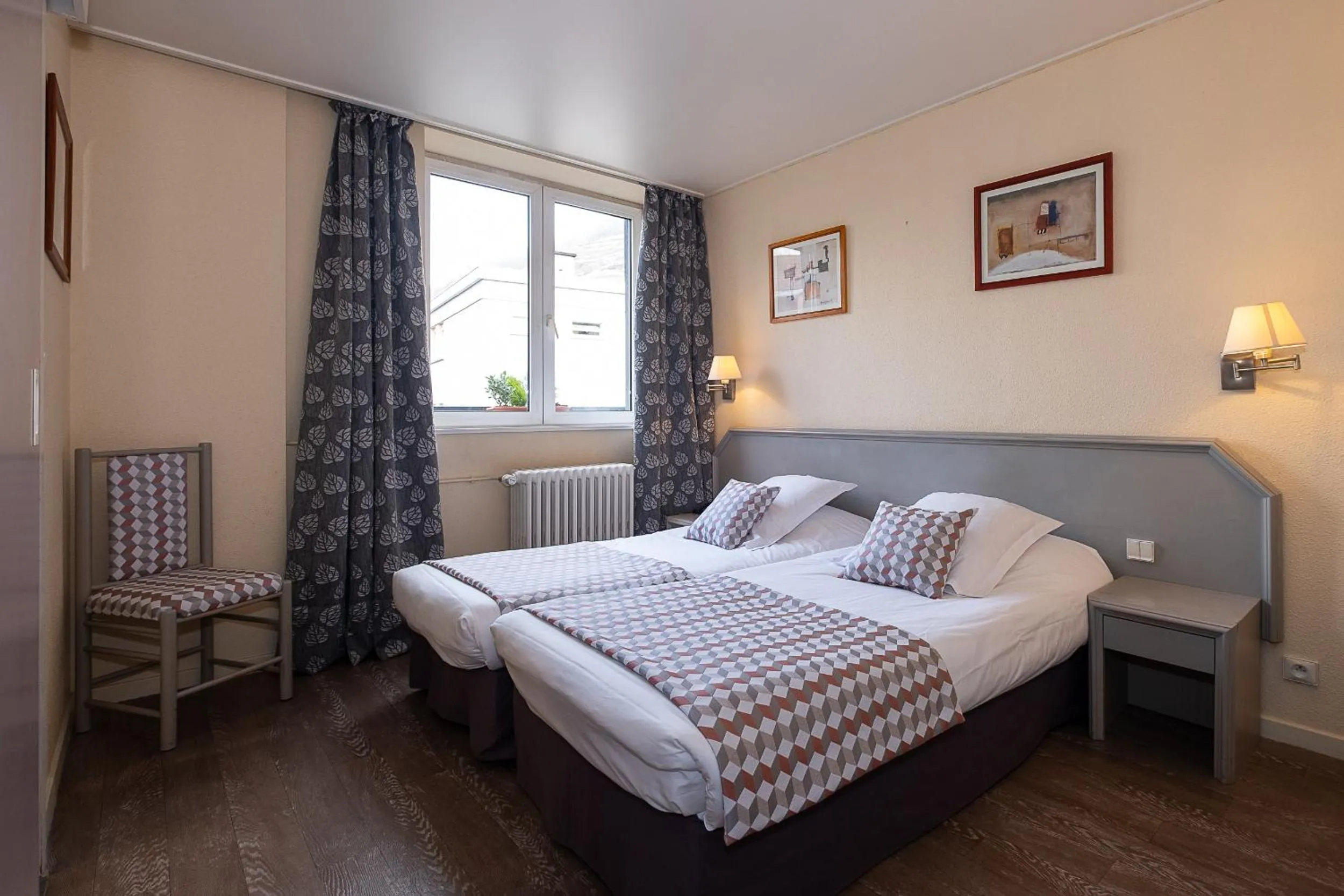 Bed in The Originals City Hotel de l Ange Guebwiller