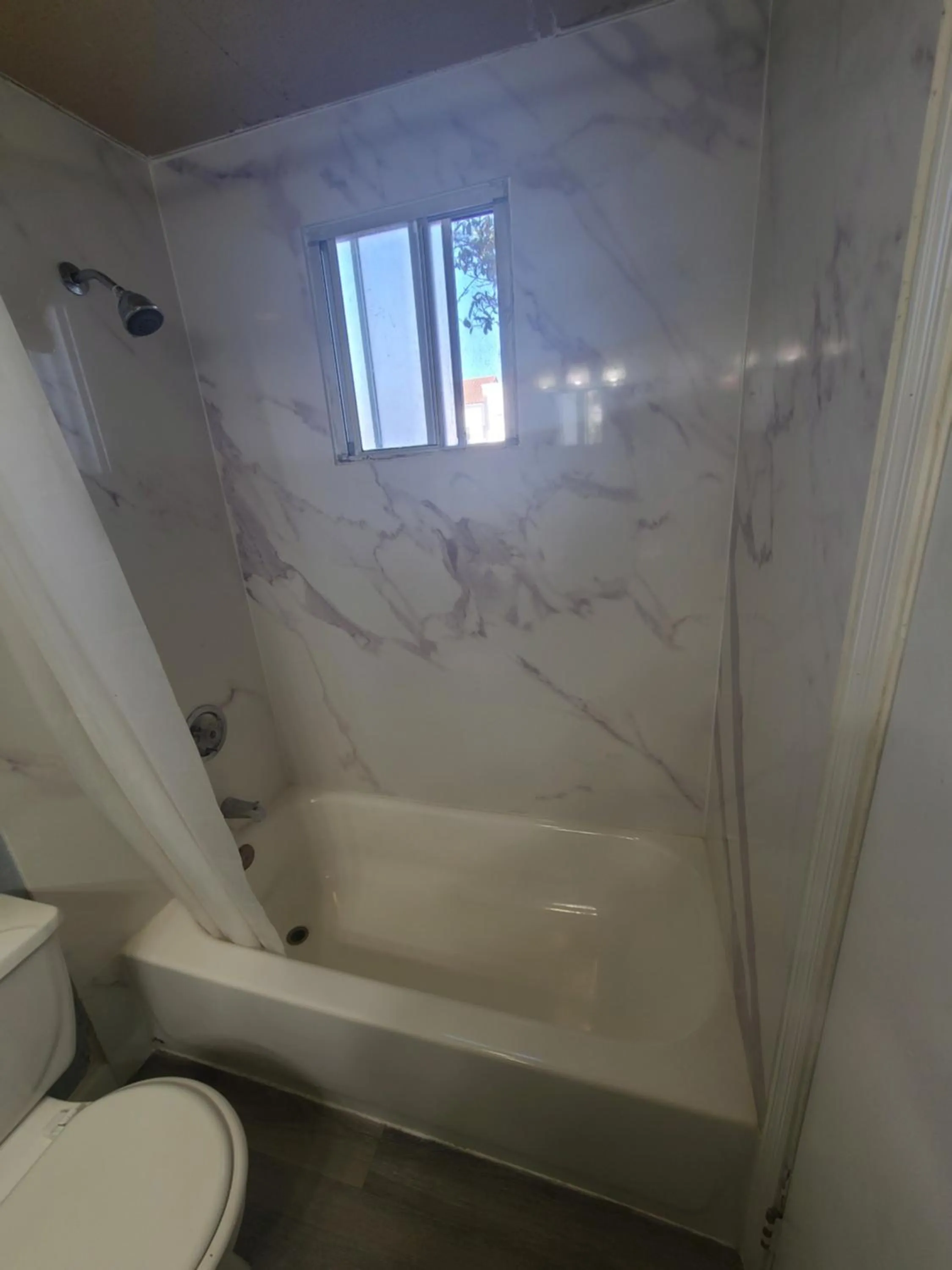 Shower in Heritage Inn - Milpitas