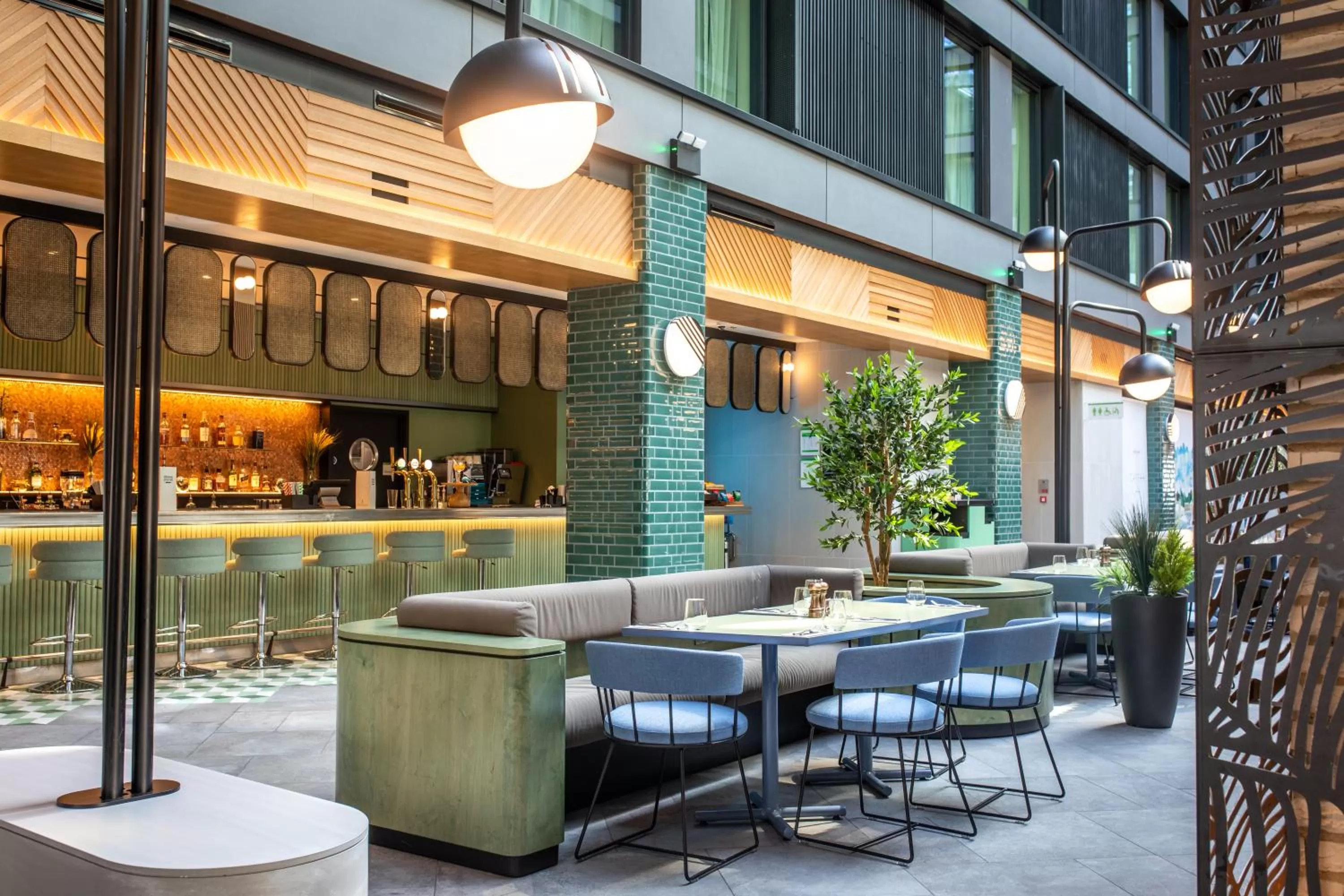 Restaurant/places to eat in Staybridge Suites London Heathrow - Bath Road, an IHG Aparthotel