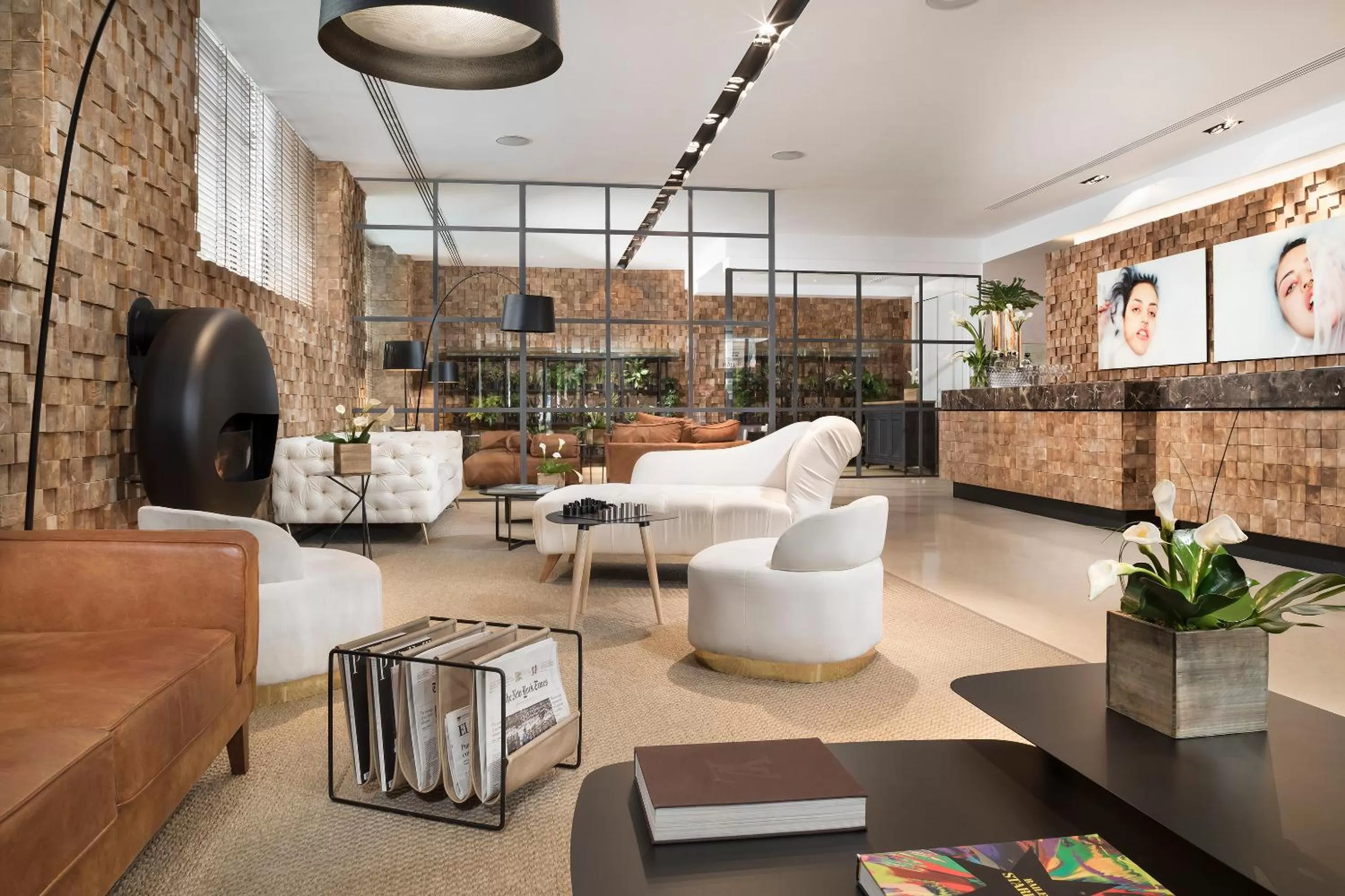 Lobby or reception in ME Madrid Reina Victoria by Meliá