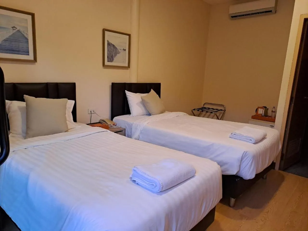 Bed in PM Lake Mabprachan Pattaya