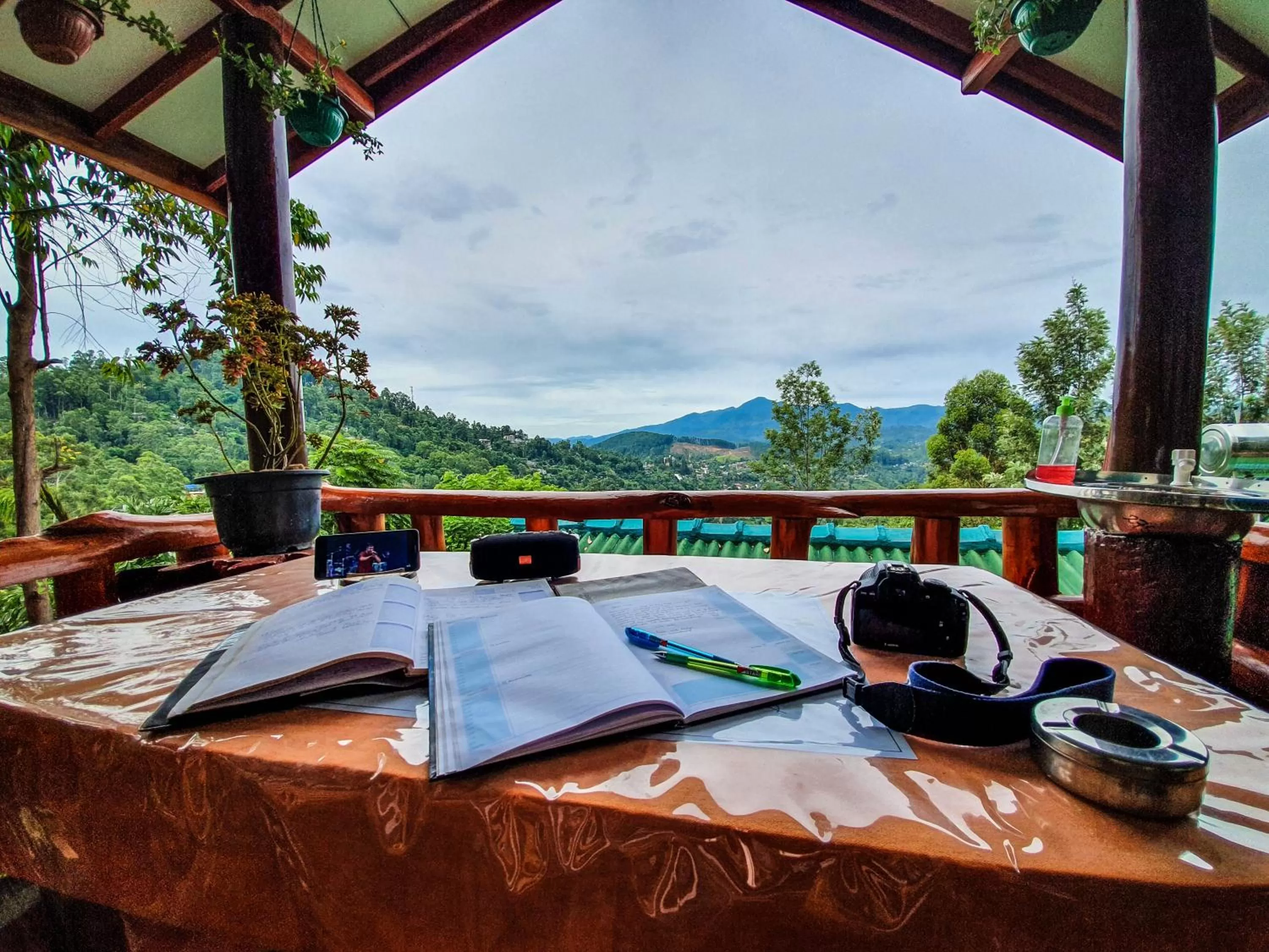 Evening entertainment in Guest Inn Avendra