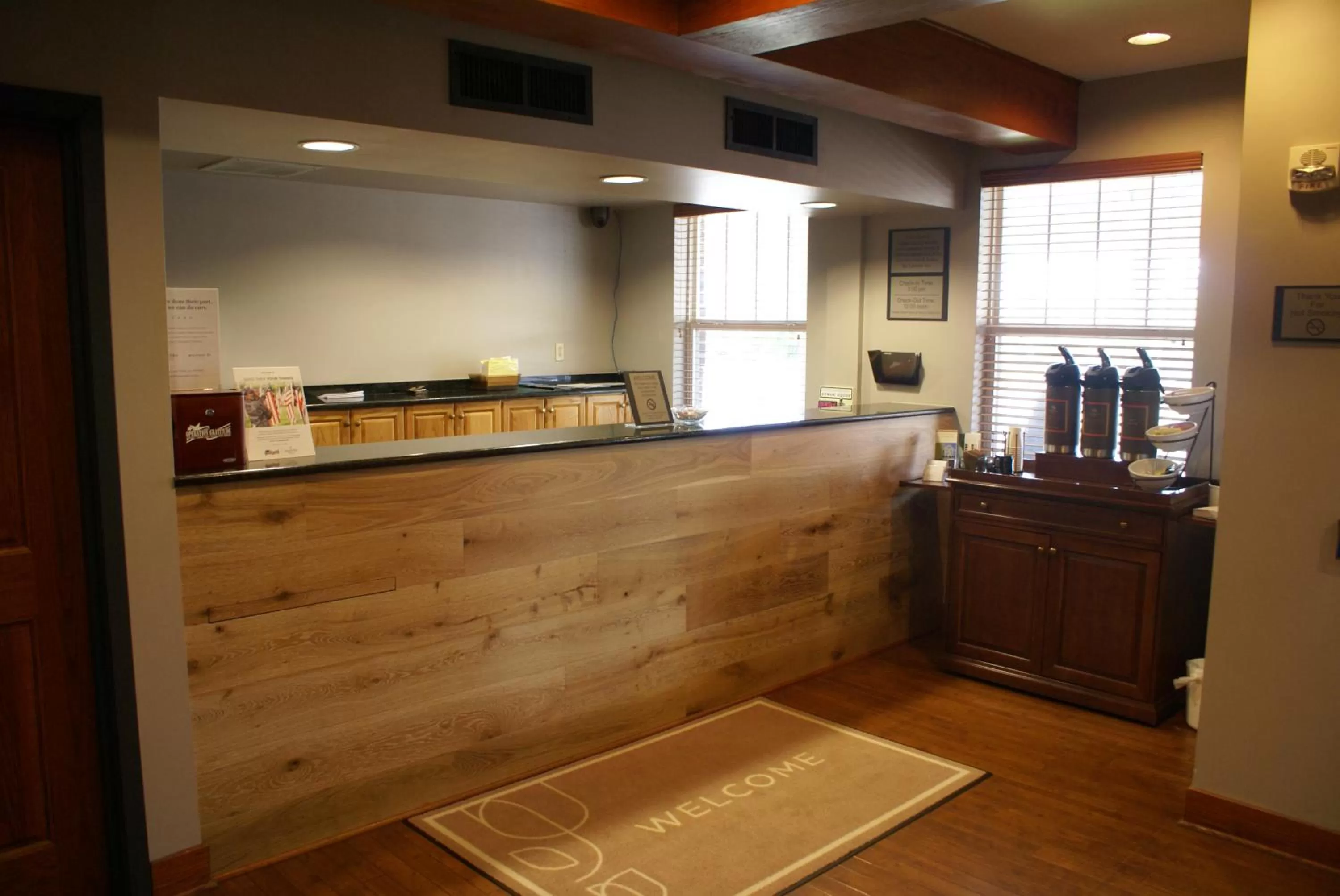 Lobby or reception in Country Inn & Suites by Radisson, Lansing, MI