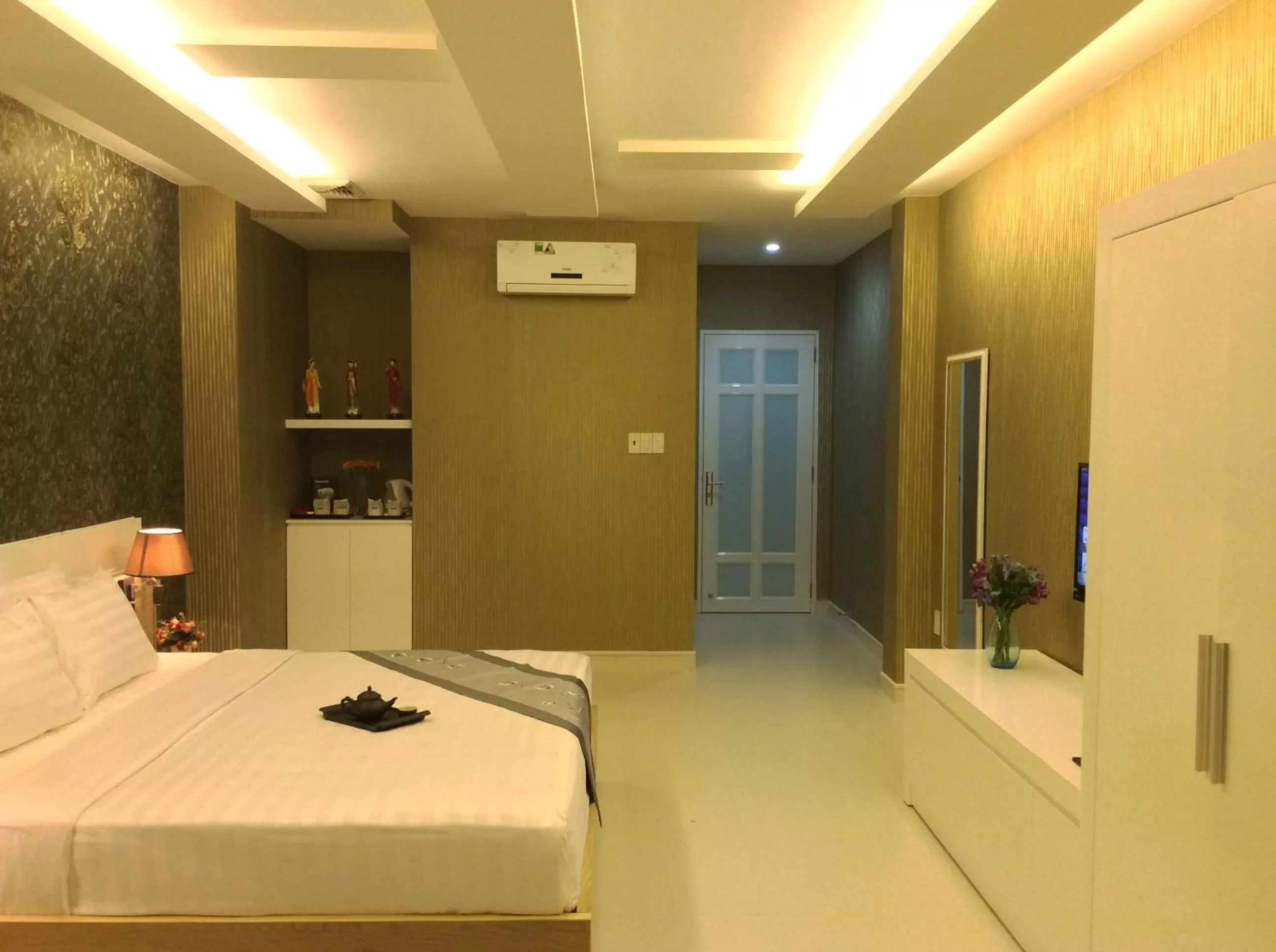 Photo of the whole room, Bed in Vân Anh Luxury