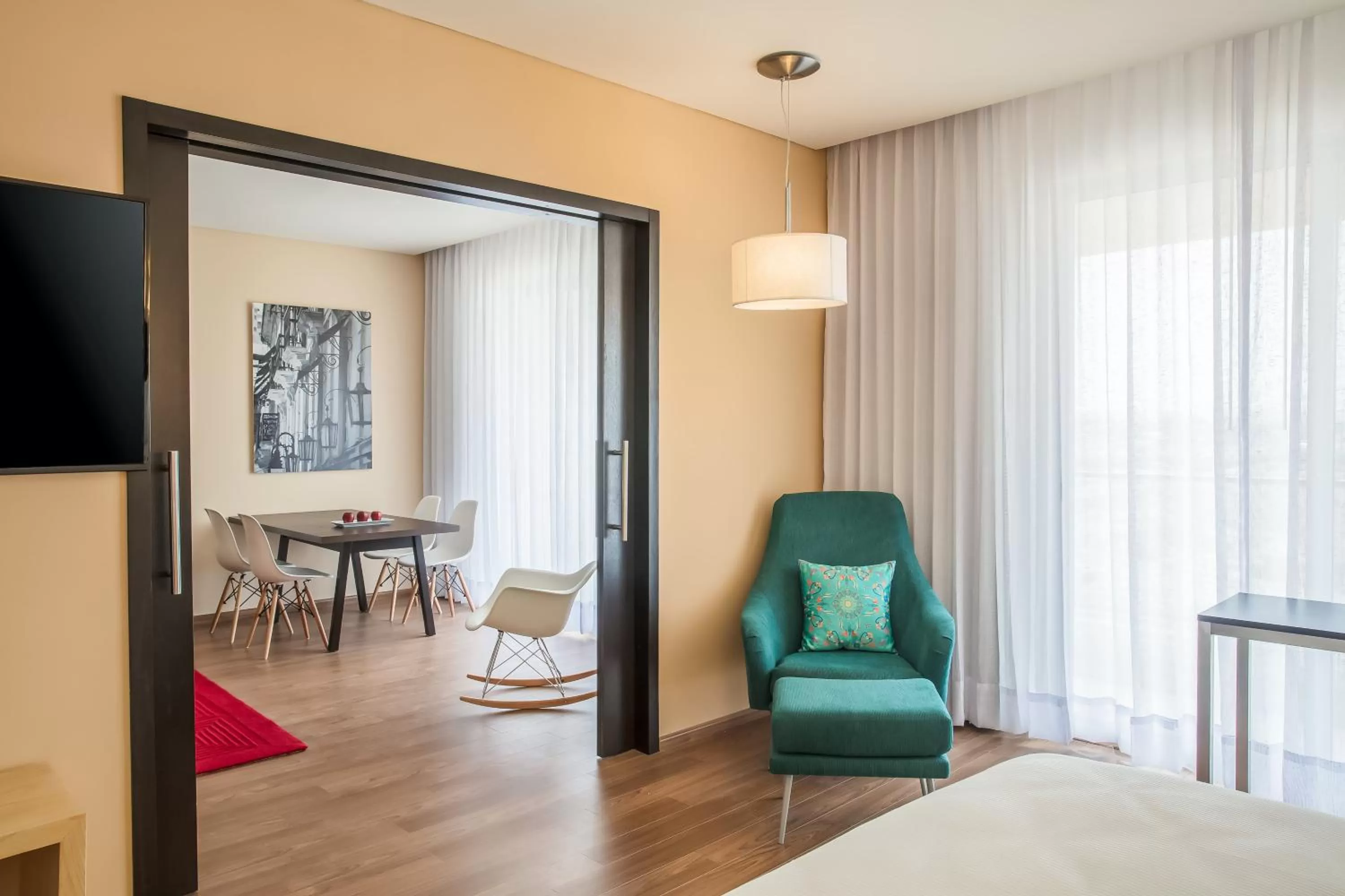 Photo of the whole room, Bed in Fiesta Inn Silao Puerto Interior