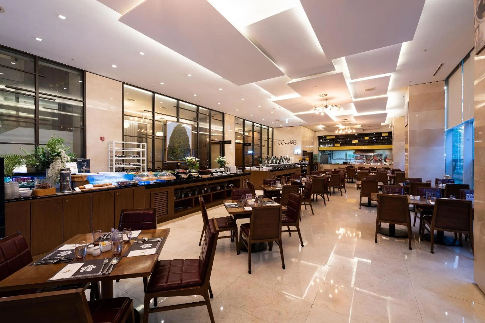 Restaurant/places to eat in Stanford Hotel Seoul