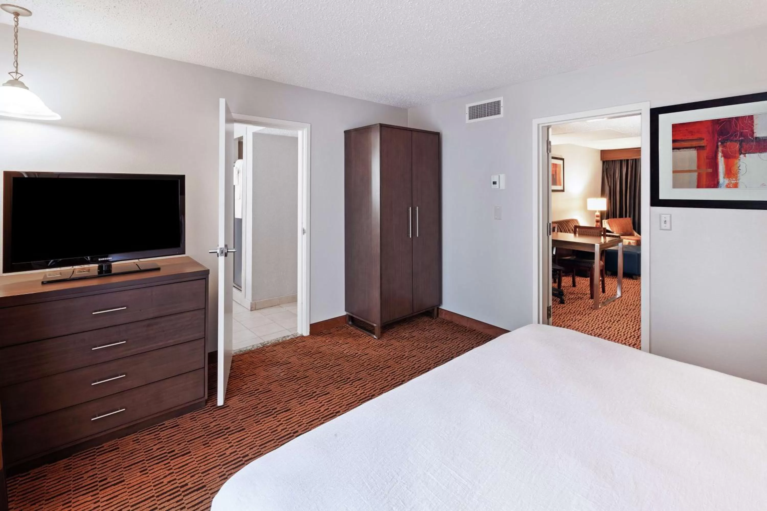 Bedroom, Bed in Embassy Suites by Hilton Dallas Market Center