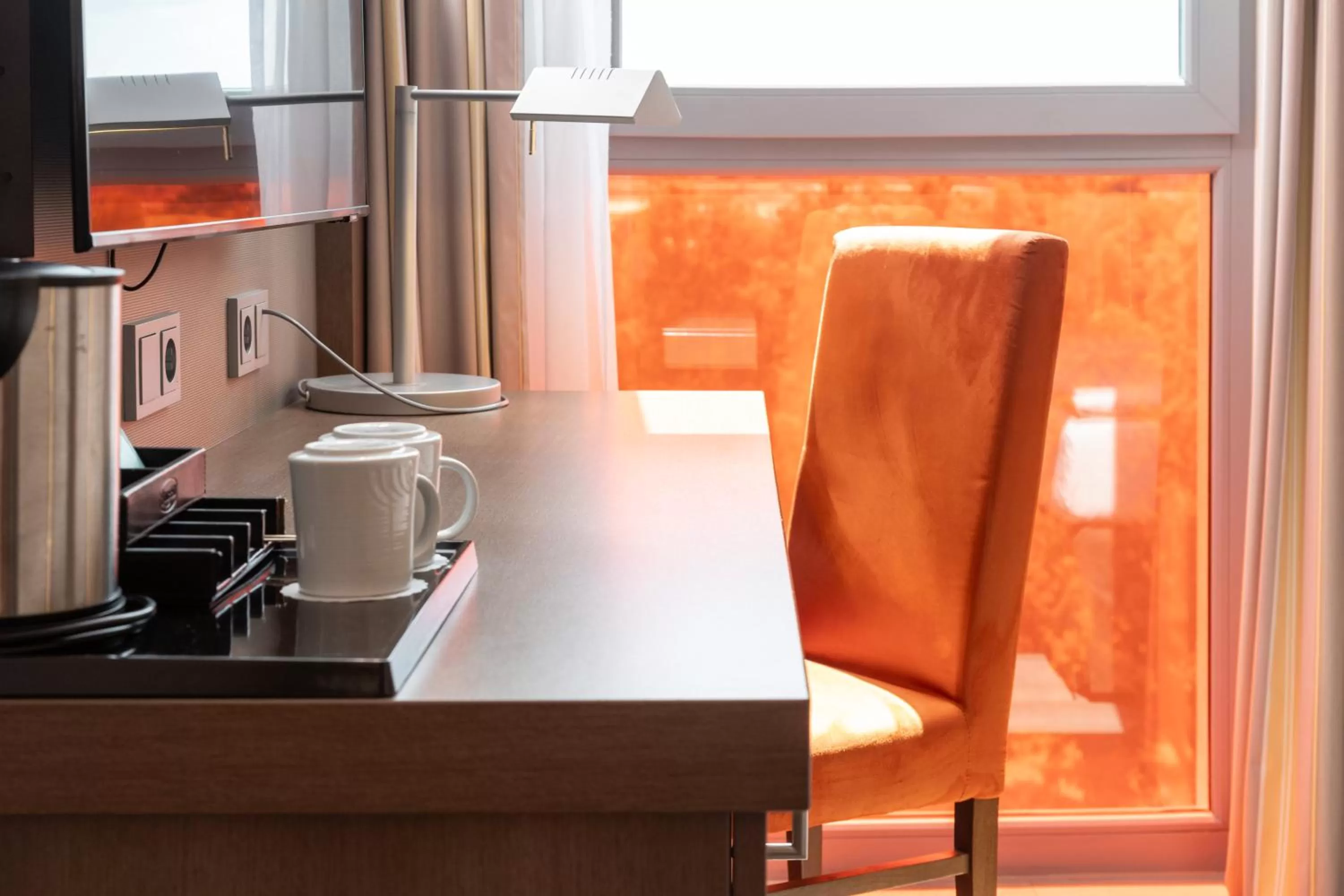 Bed in IntercityHotel Berlin Airport Area North