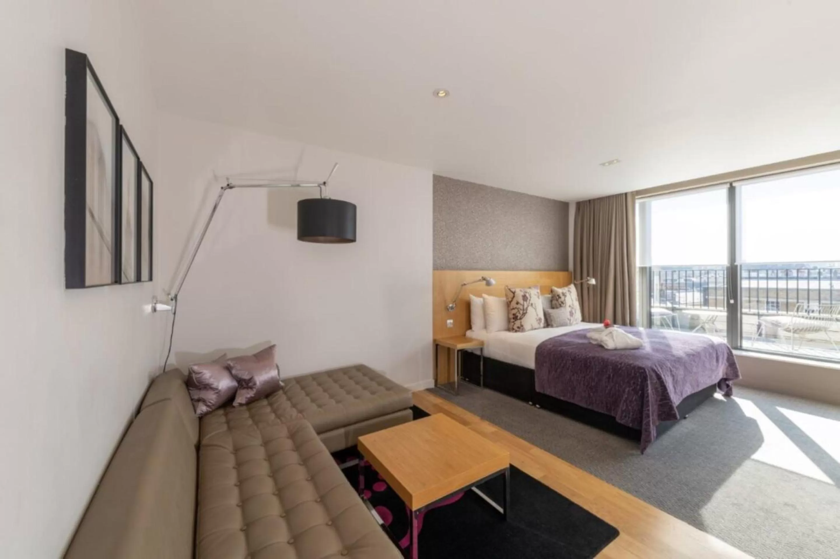 Bed in Apex Temple Court Hotel