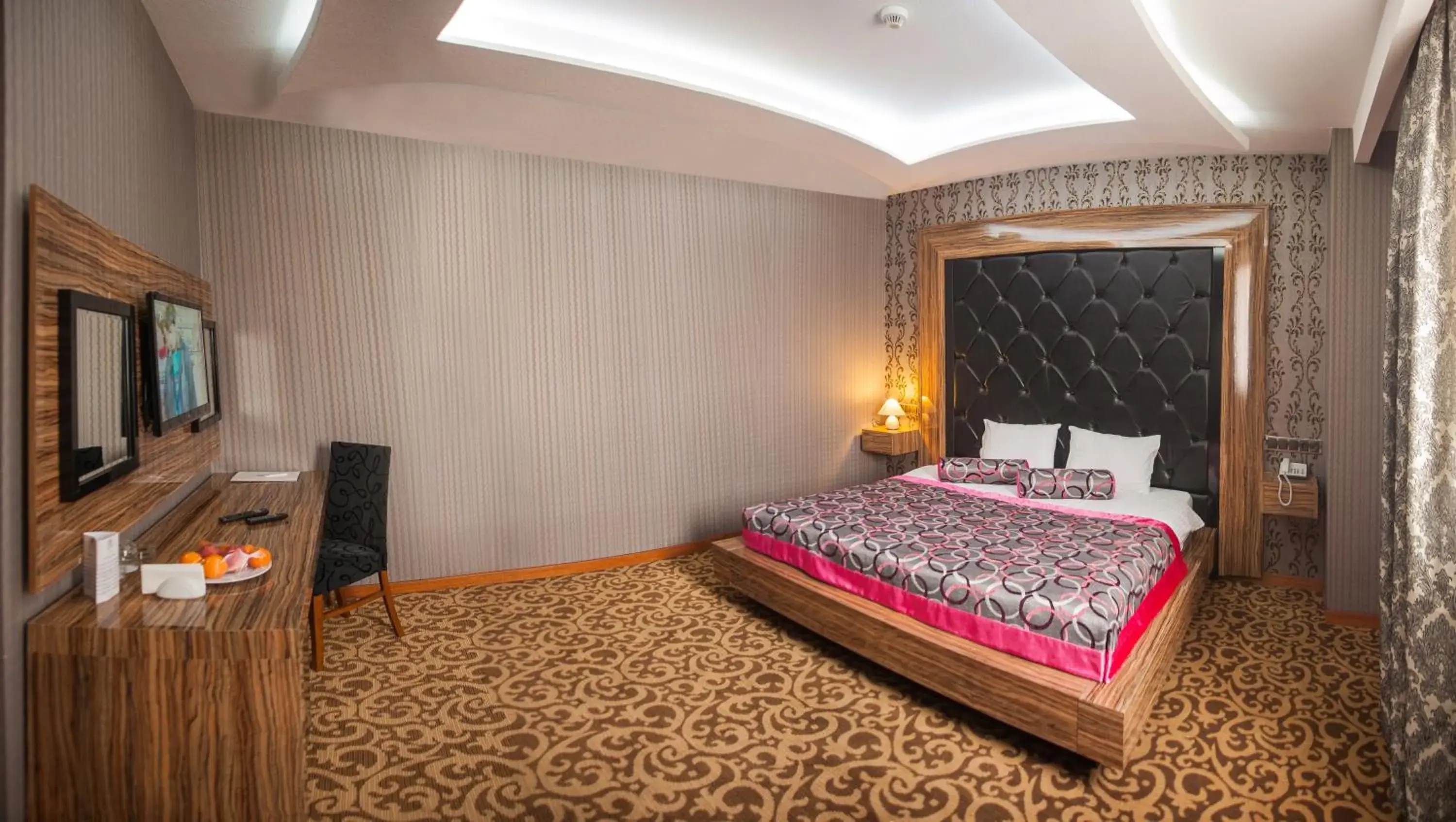 Suite in Grand Hotel & Convention Center Karaman Suite in Grand Hotel & Convention Center Karaman