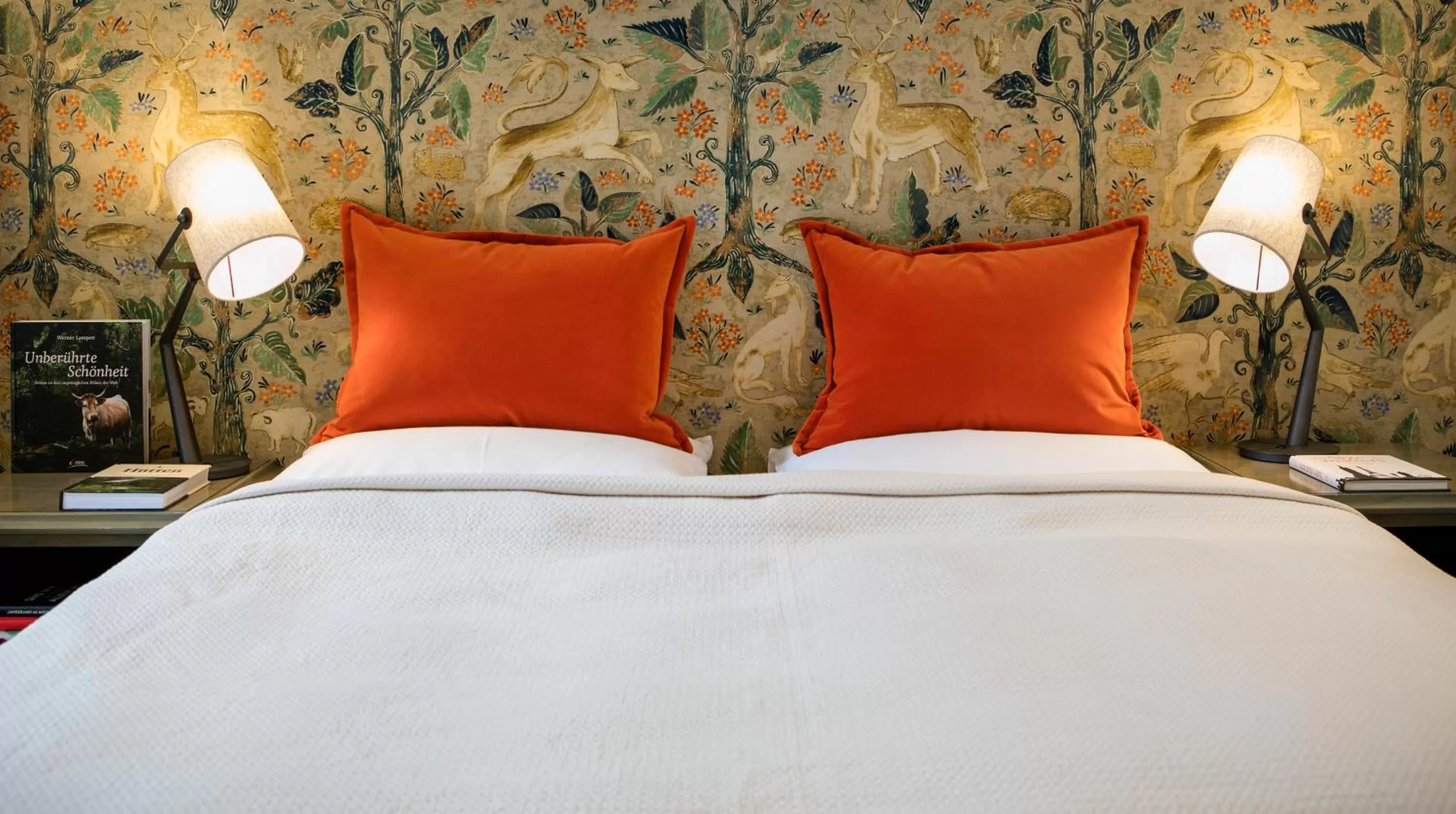 Photo of the whole room, Bed in TAUROA Schloss Gabelhofen