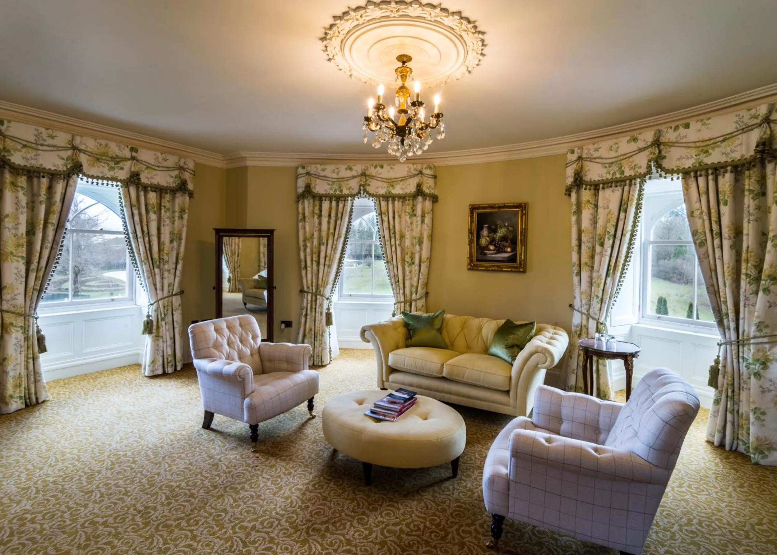 Living room in Crossbasket Castle, Hotel & Restaurant