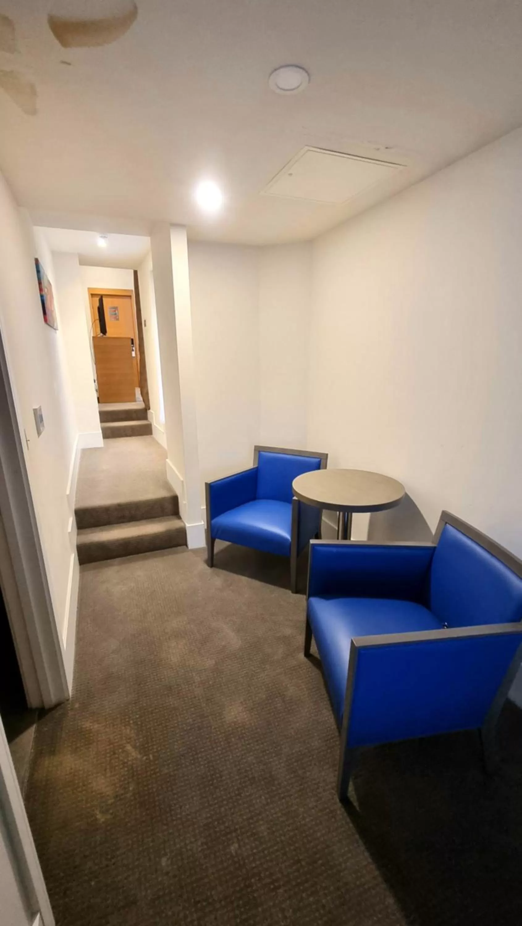 Seating area in The Park City Grand Plaza Kensington Hotel