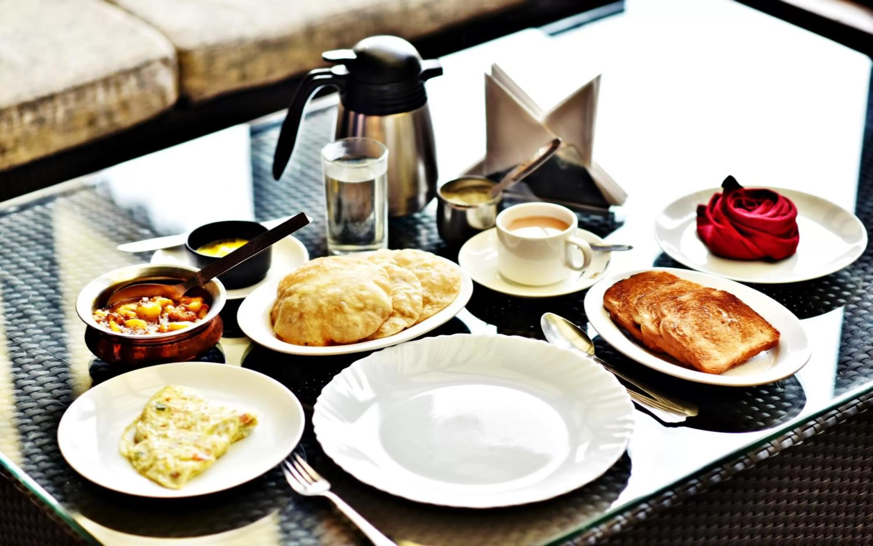 Food in Sood's Himalayan Vista